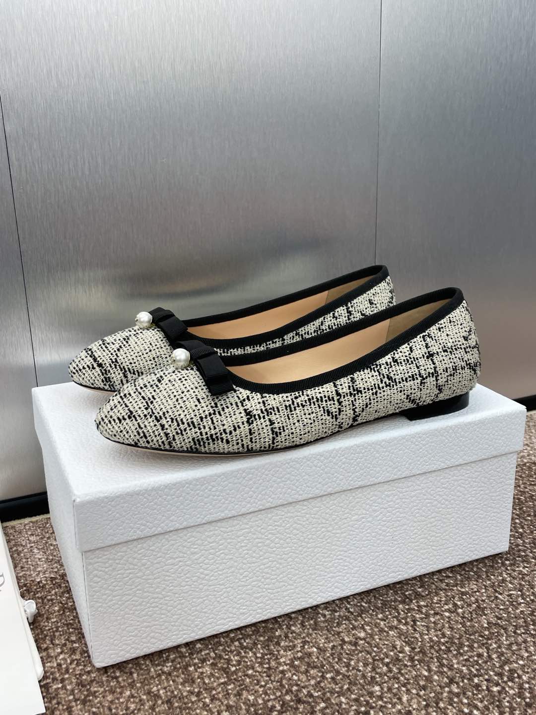 BALLET FLAT IN WHITE MIX BLACK EMBROIDERED CANNAGE TWEED - 34