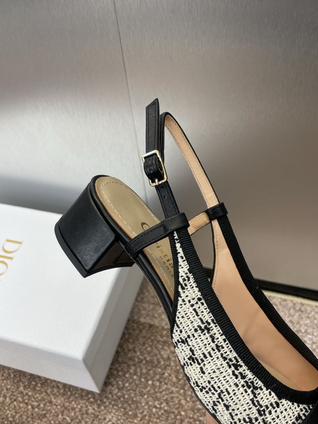 SLINGBACK PUMP IN WHITE MIX BLACK EMBROIDERED CANNAGE TWEED 35 MM - 34