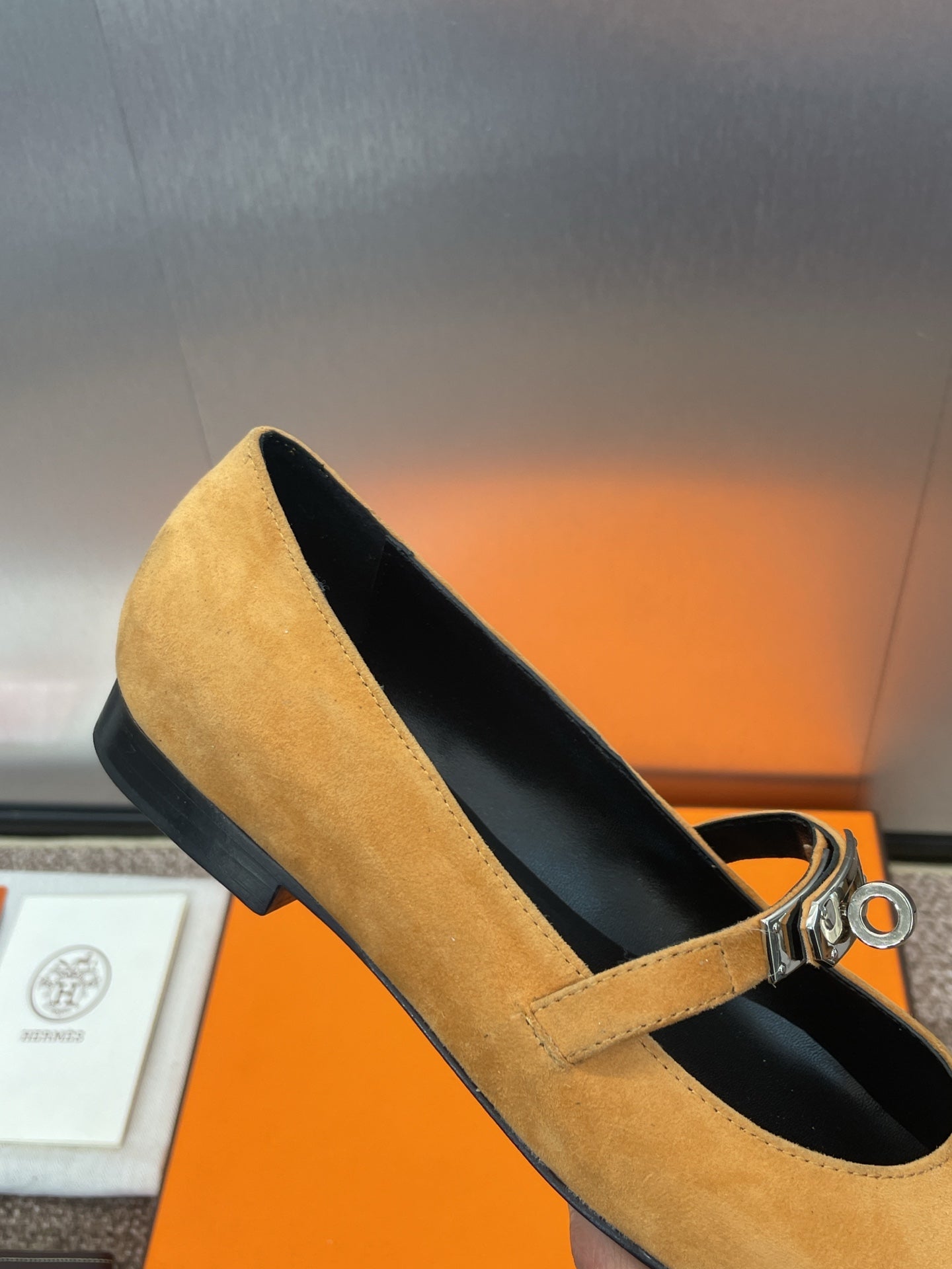 KIARA FLAT PUMP IN BRONZE BROWN SUEDE - 35