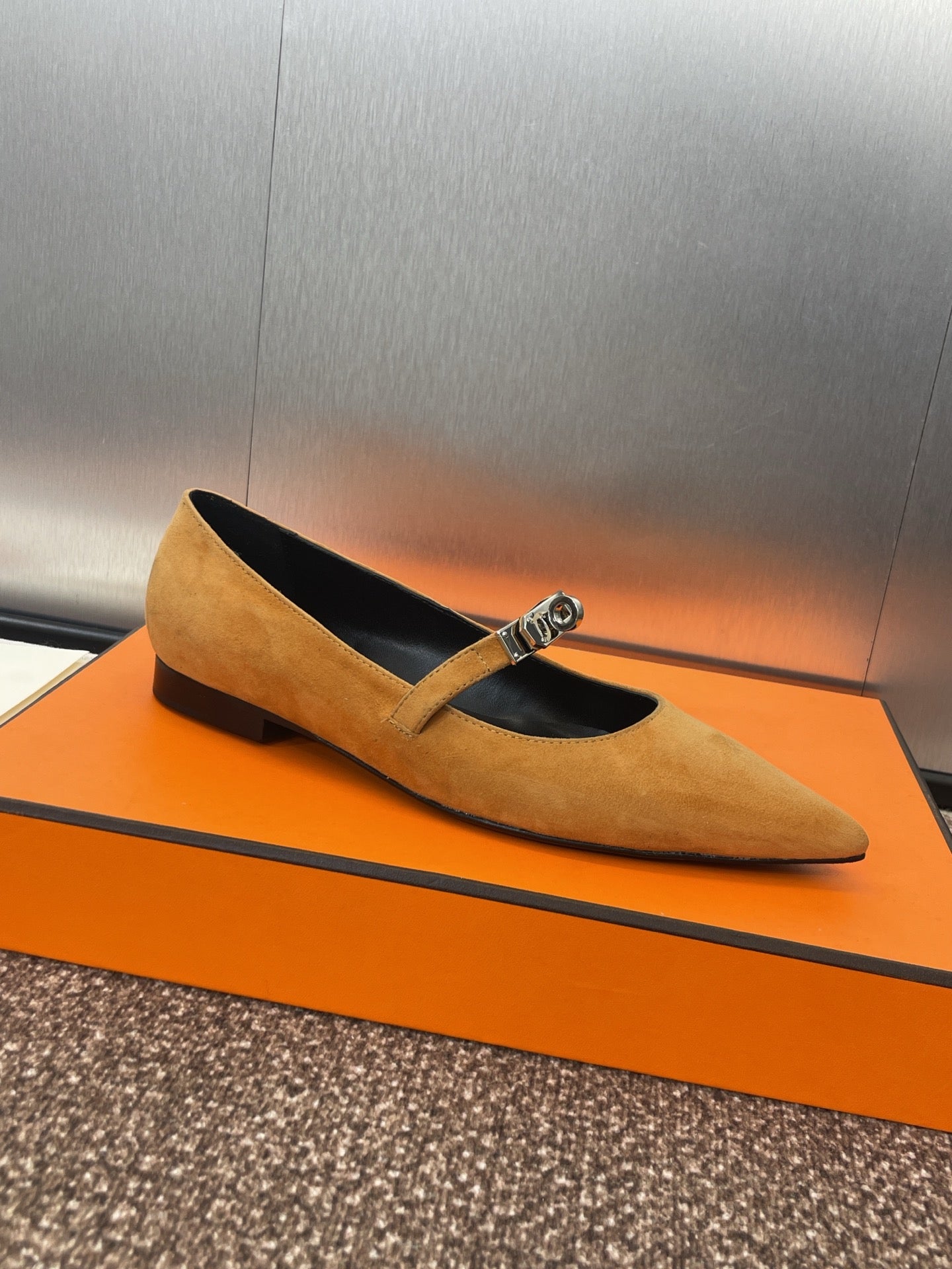 KIARA FLAT PUMP IN BRONZE BROWN SUEDE - 35
