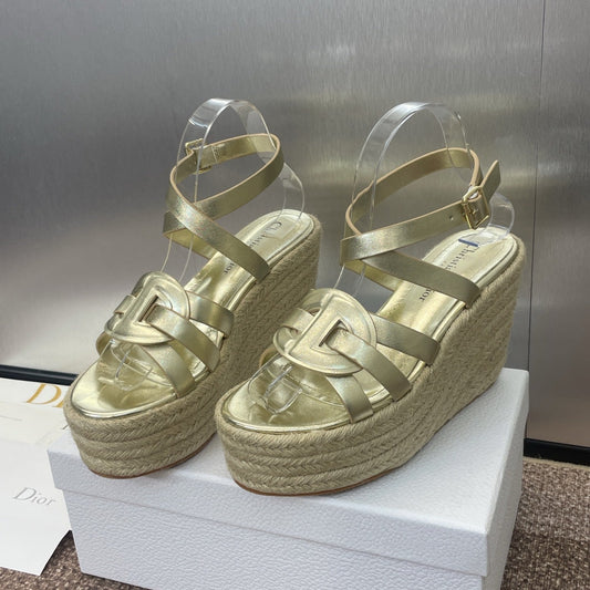 D-CLUB 25S HIGH HEEL WEDGE 100MM IN GOLD GLOSSY CALFSKIN RAFFIA SOLE - 34