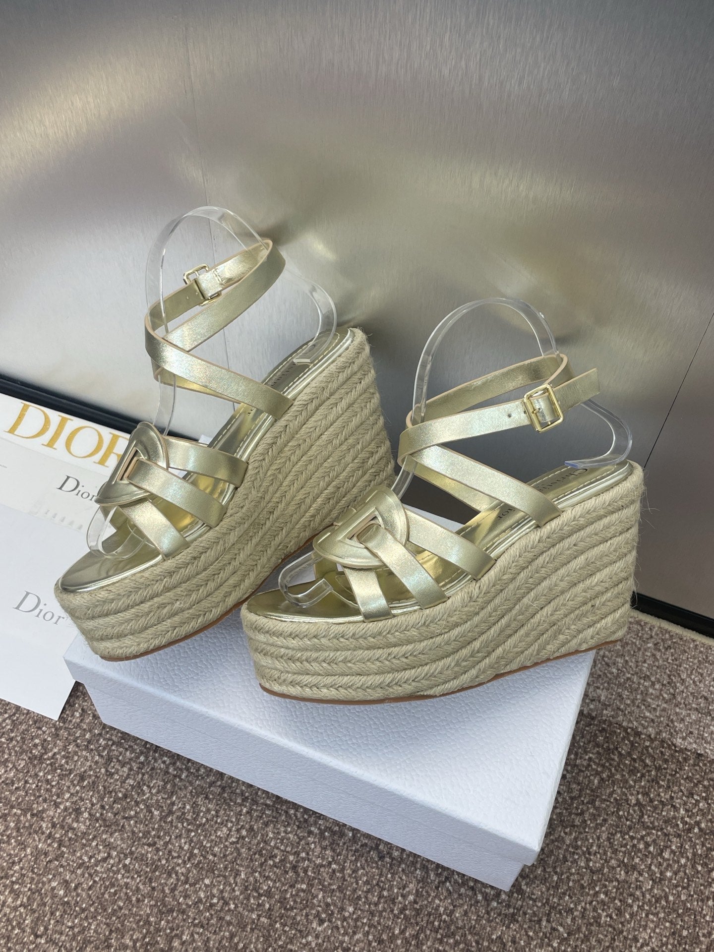 D-CLUB 25S HIGH HEEL WEDGE 100MM IN GOLD GLOSSY CALFSKIN RAFFIA SOLE - 34