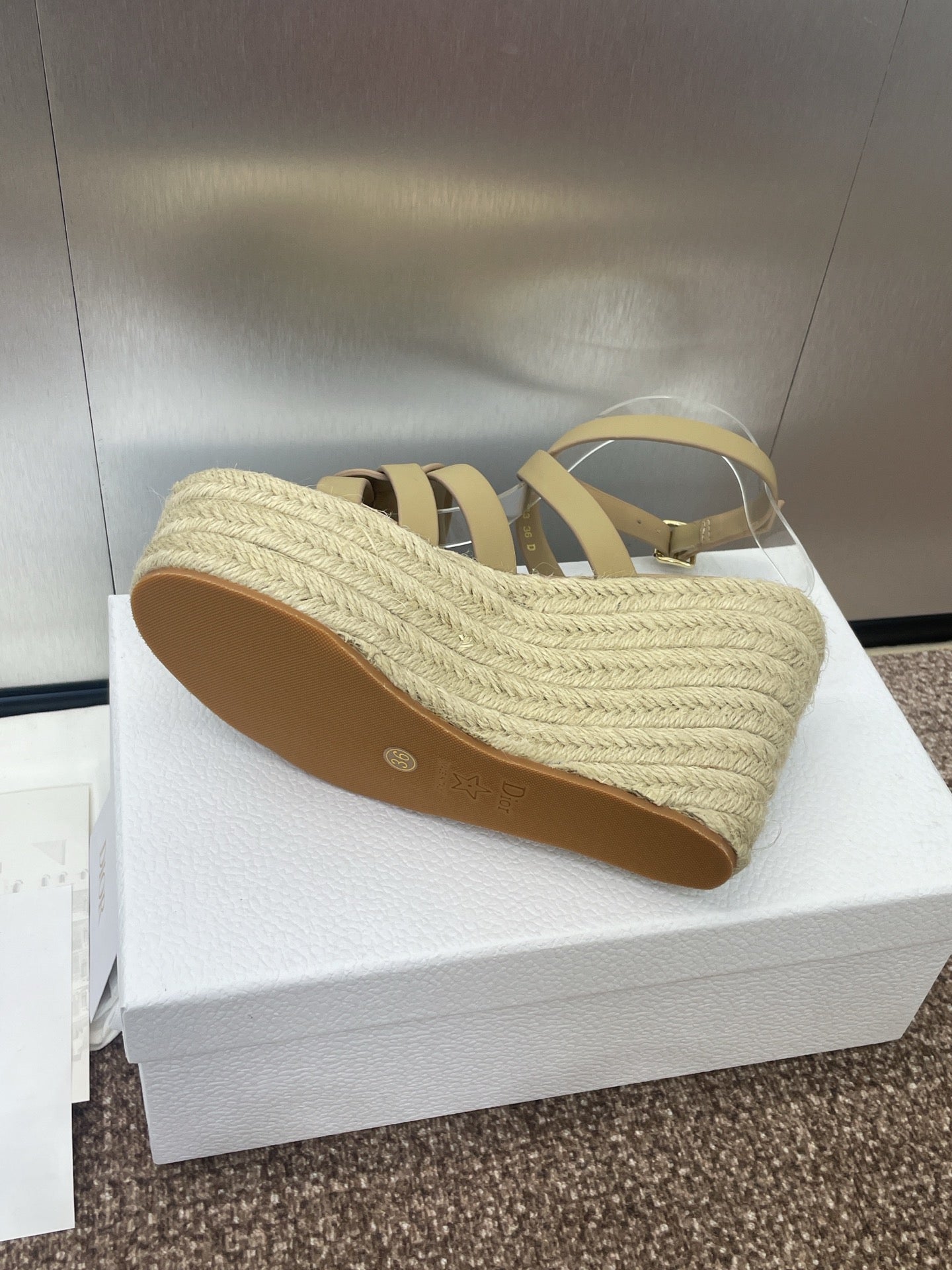 D-CLUB 25S HIGH HEEL WEDGE 100MM IN GOLDEN BEIGE CALFSKIN RAFFIA SOLE - 34