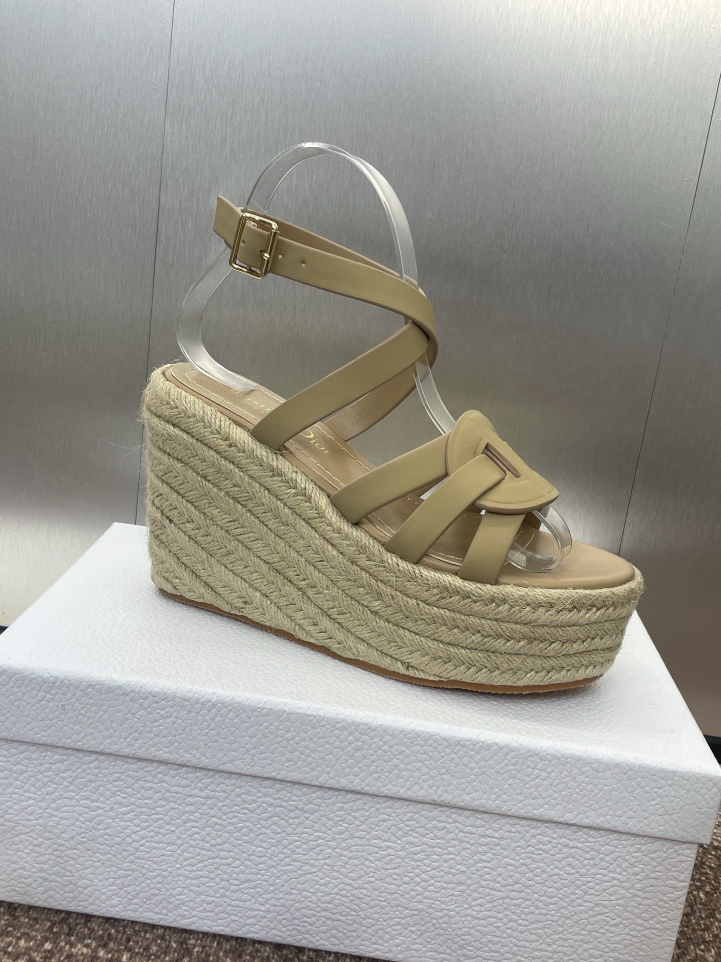 D-CLUB 25S HIGH HEEL WEDGE 100MM IN GOLDEN BEIGE CALFSKIN RAFFIA SOLE - 34