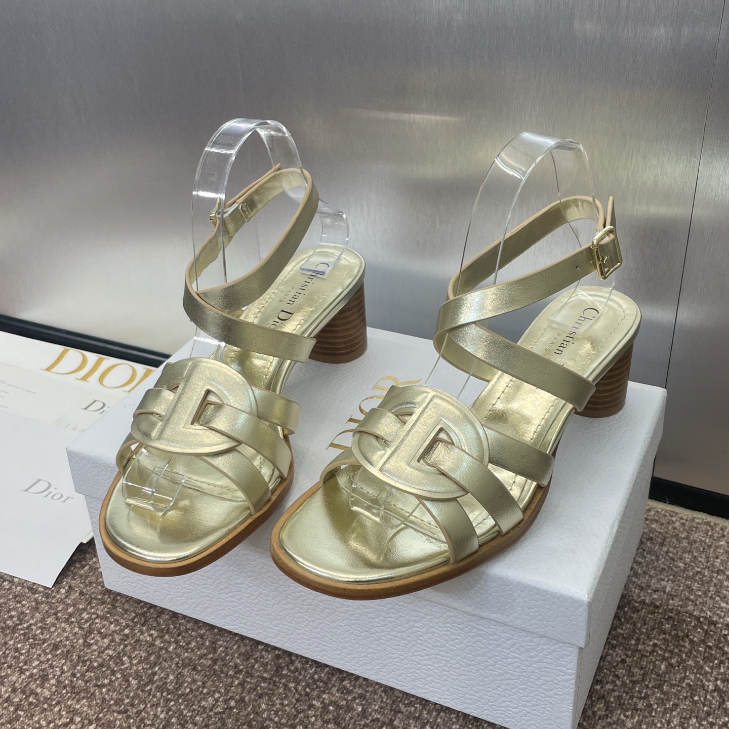D-CLUB HIGH HEEL SLIDE 25S 55MM IN GOLD GLOSSY CALFSKIN - 34