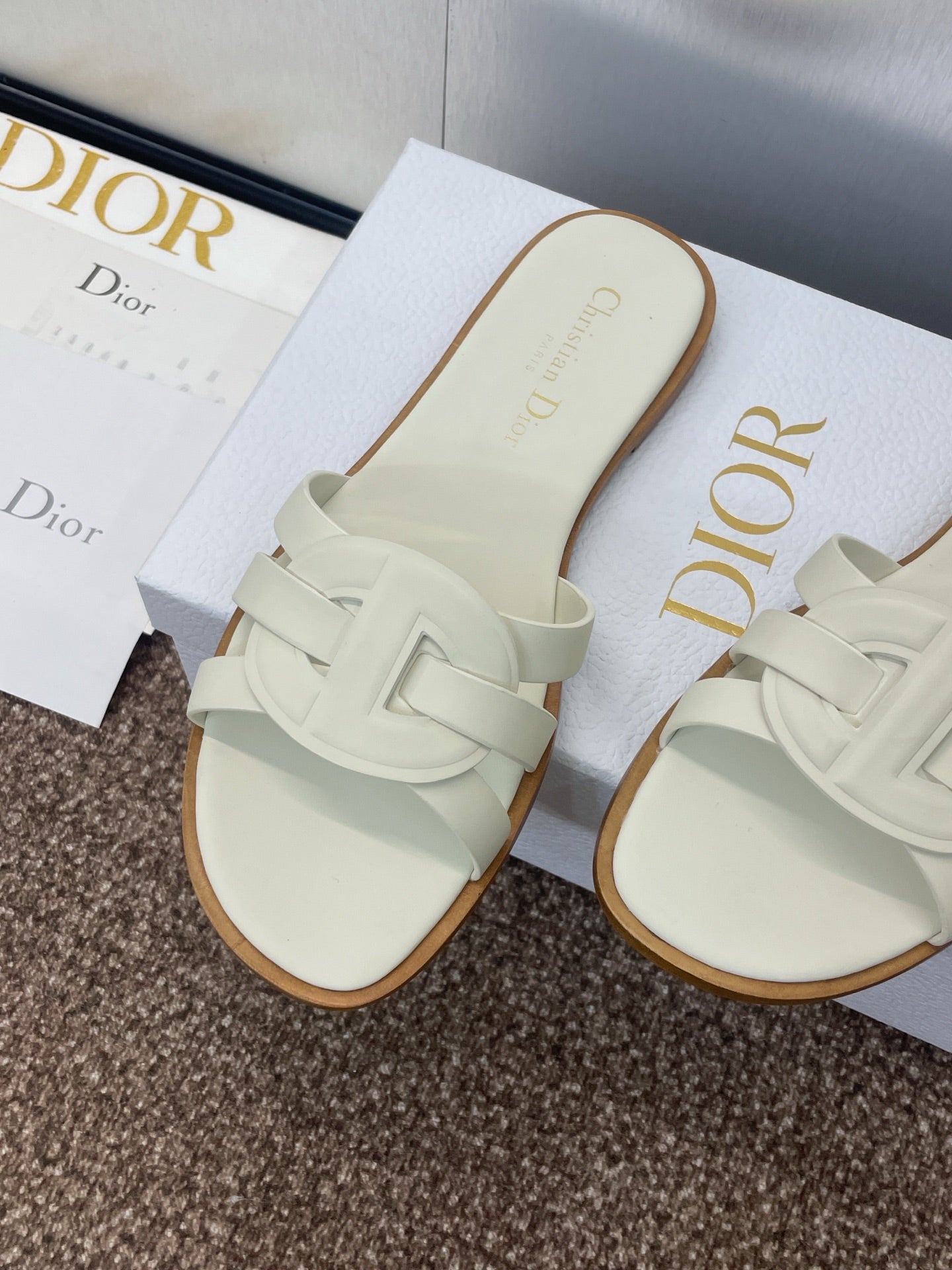 D-CLUB SLIDE SANDAL 25S IN WHITE CALFSKIN - 34