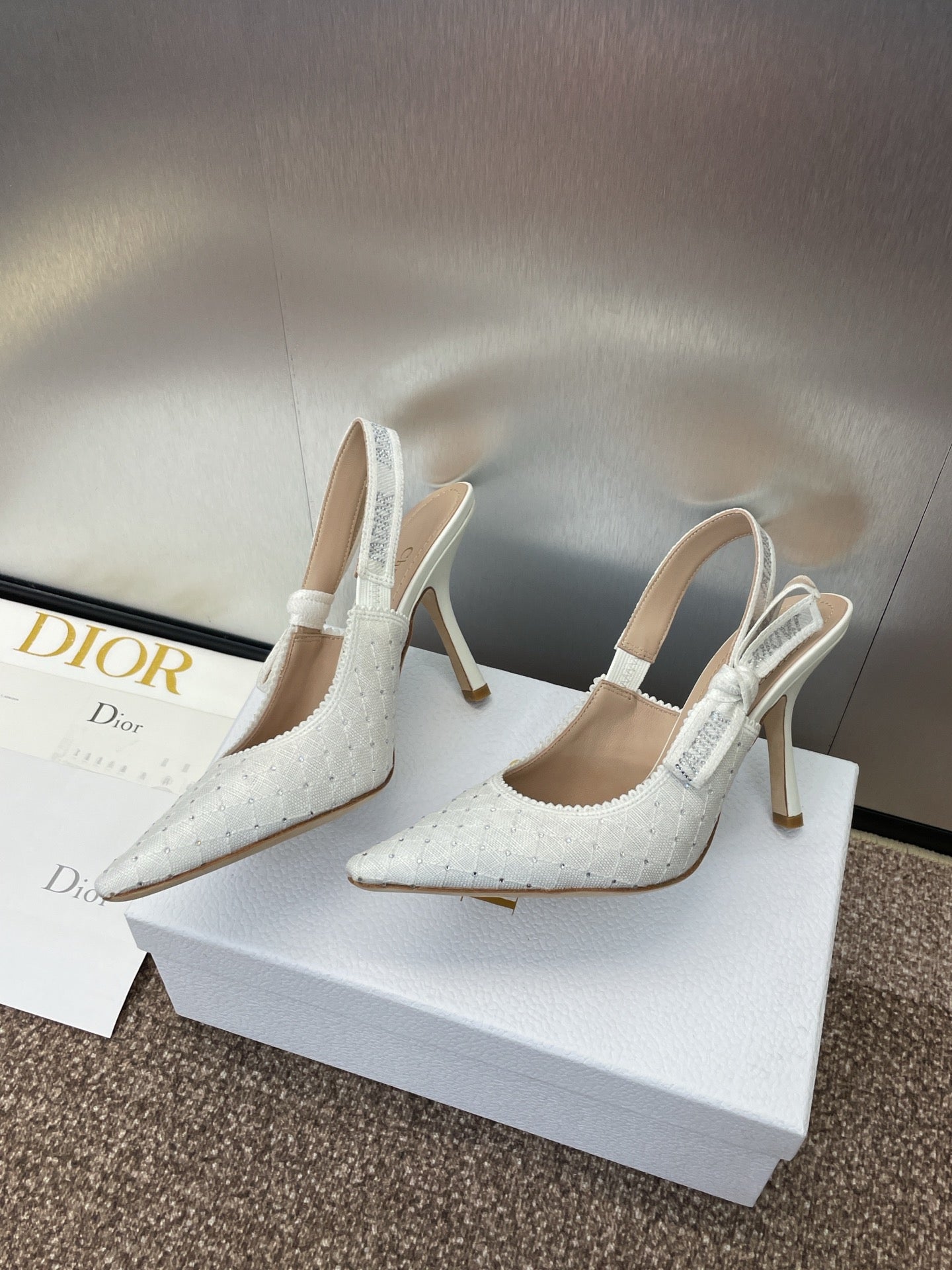 J'ADIOR SLINGBACK 25S PUMP 95MM IN WHITE FABRIC EMBOSSED CRYSTAL - 33