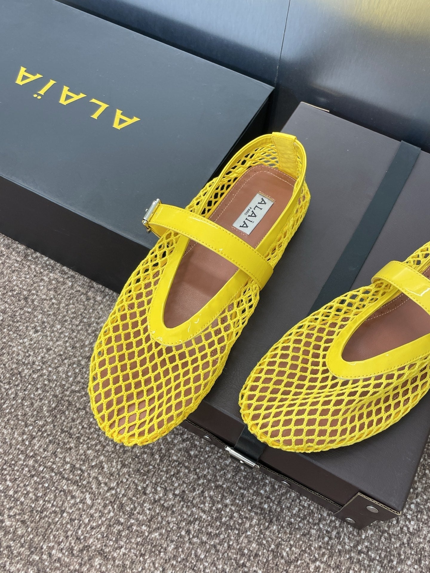 ALAIA MARY JANE FLAT 25S IN YELLOW MESH CALFSKIN - 34