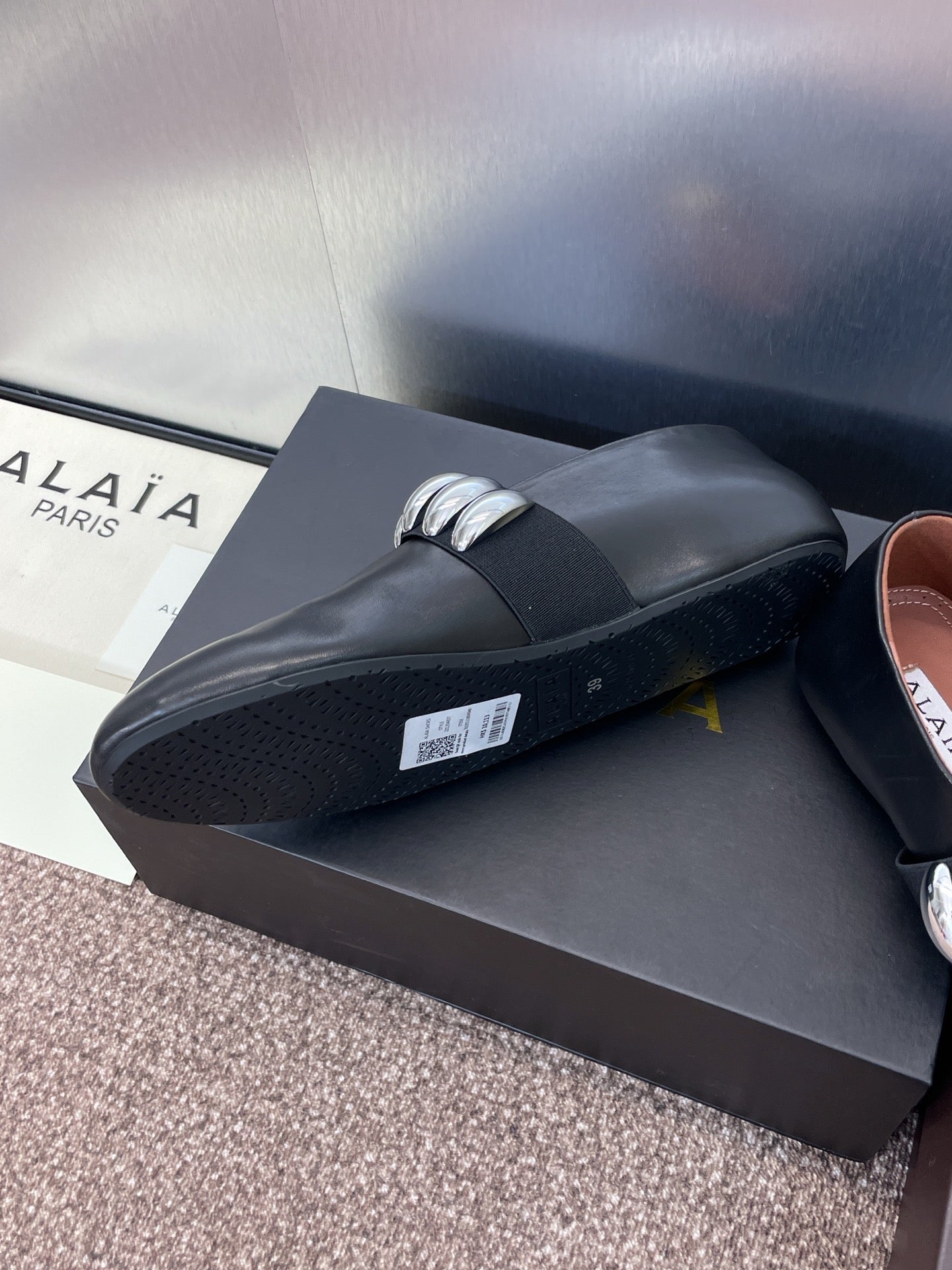 ALAIA MARY JANE FLATS 25S IN BLACK CALFSKIN WITH SILVER HARDWARE - 34