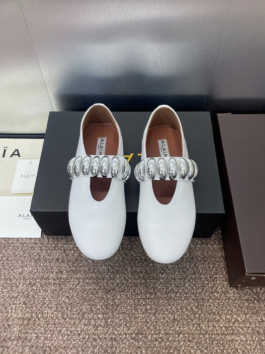 ALAIA MARY JANE FLATS 25S IN WHITE CALFSKIN WITH SILVER HARDWARE - 34