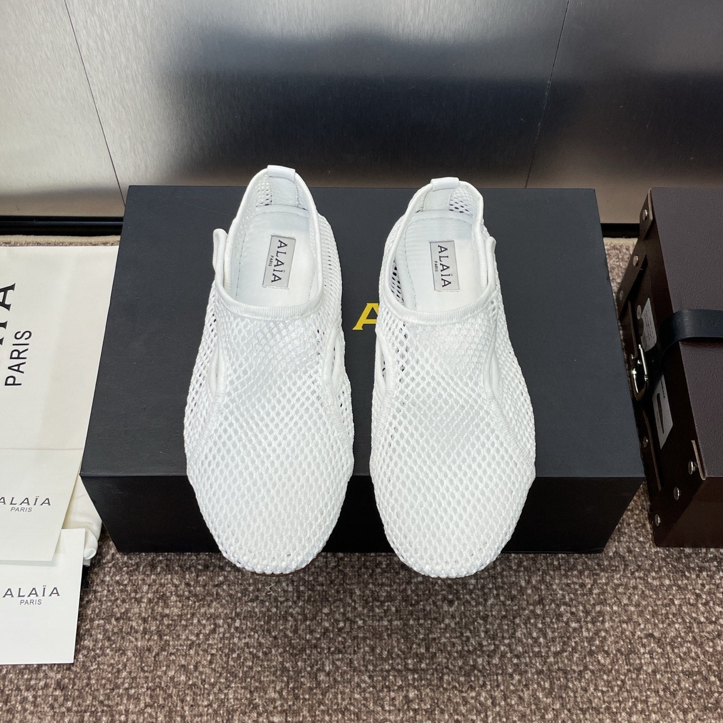ALAIA MESH MARY JANE BALLET FLATS 25S IN WHITE FABRIC - 34