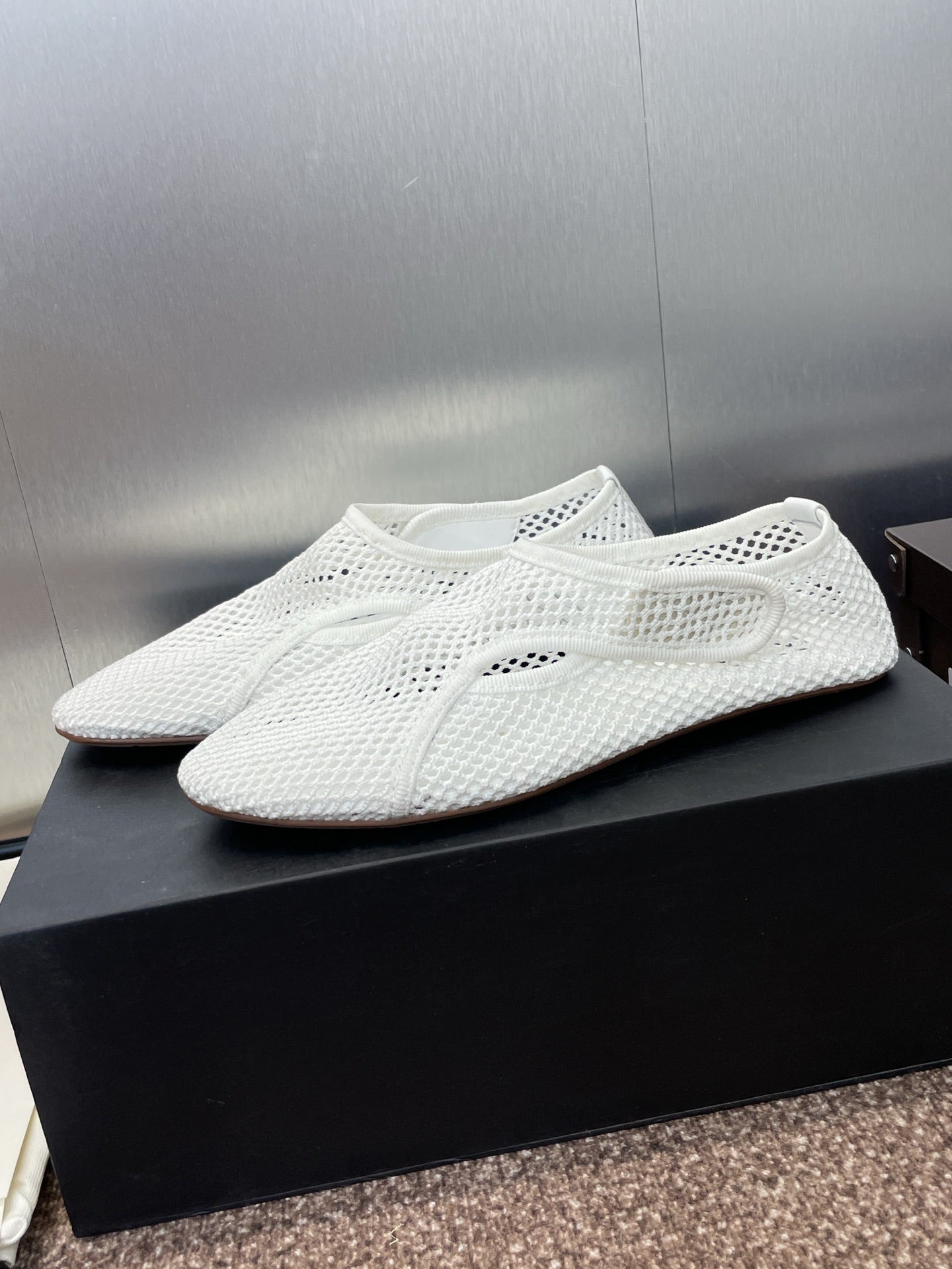 ALAIA MESH MARY JANE BALLET FLATS 25S IN WHITE FABRIC - 34