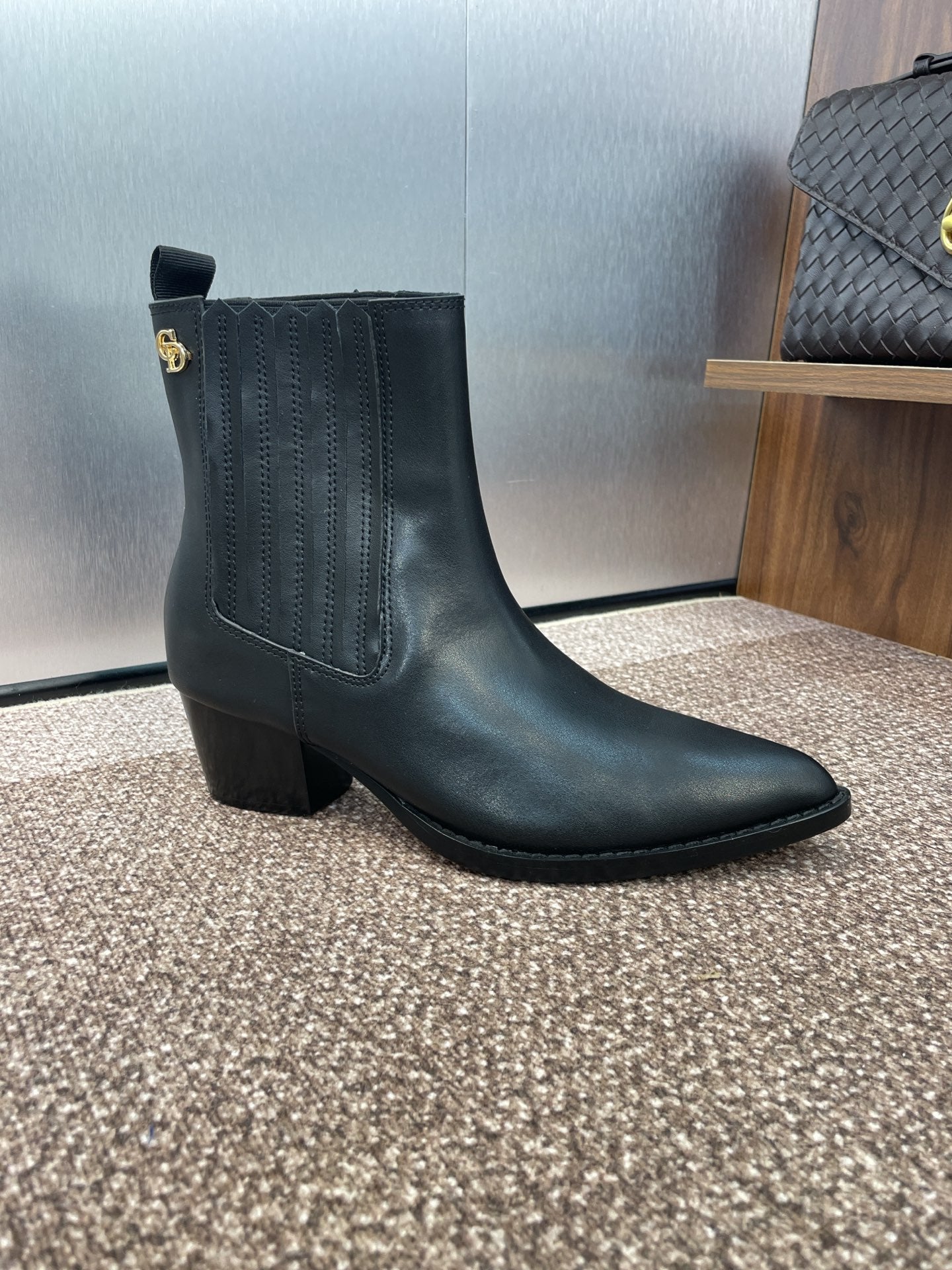 DIOR 25S D-WEST HAUTE COUTURE CHELSEA BOOTS 45MM IN BLACK CALFSKIN - 35