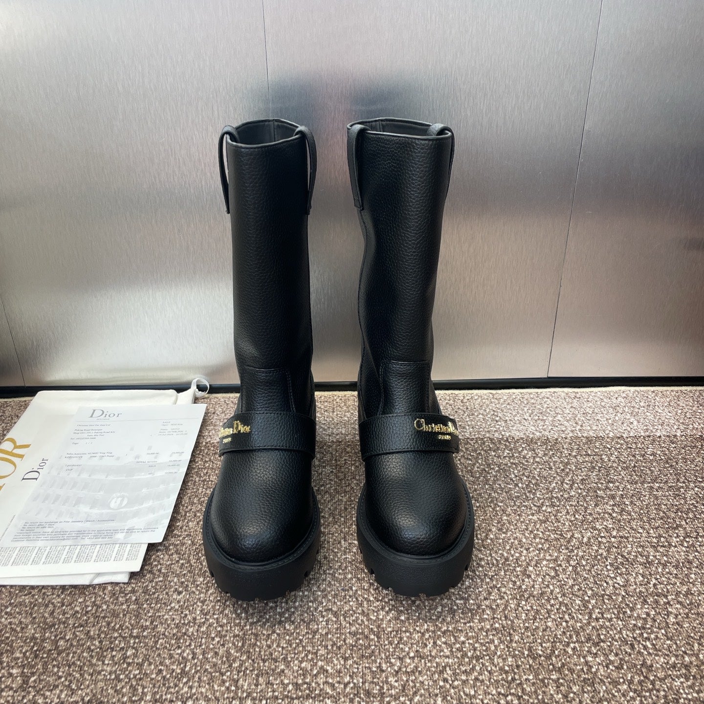 DIOR 25S D-QUEST BOOT 45MM IN BLACK GRAINED CALFSKIN - 35
