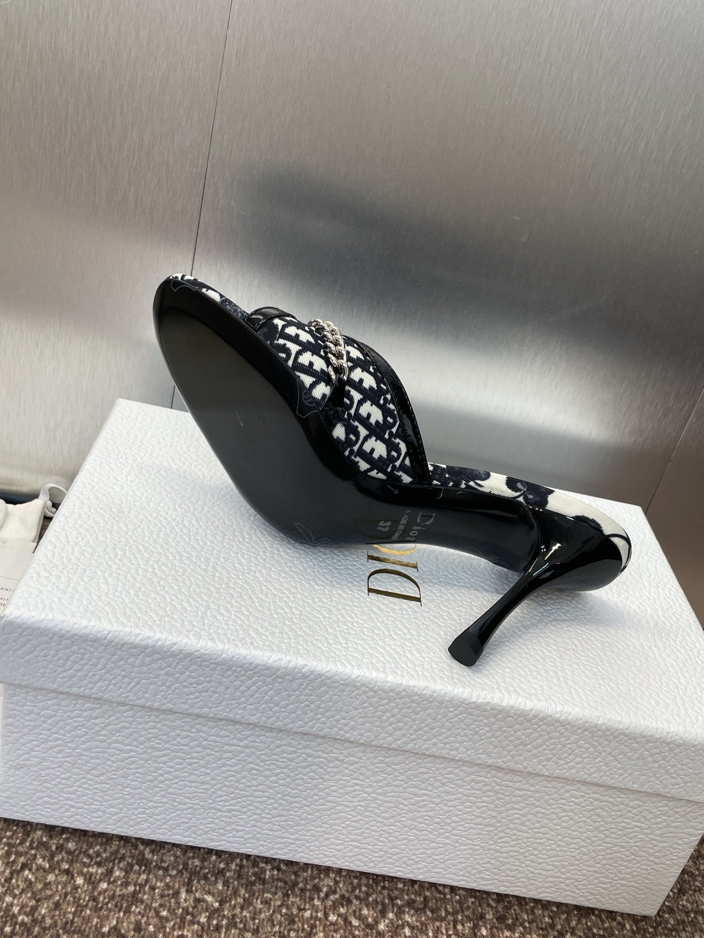 DIOR 25S HIGH HEELS PUNK 85MM IN BLACK WHITE CALFSKIN AND CANVAS - 35