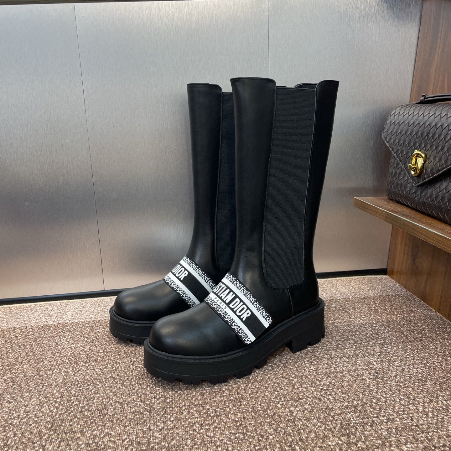 DIOR 25S D-QUEST TALL CHELSEA BOOTS 45MM IN BLACK CALFSKIN - 35