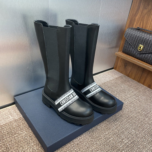 DIOR 25S D-QUEST TALL CHELSEA BOOTS 45MM IN BLACK CALFSKIN - 35