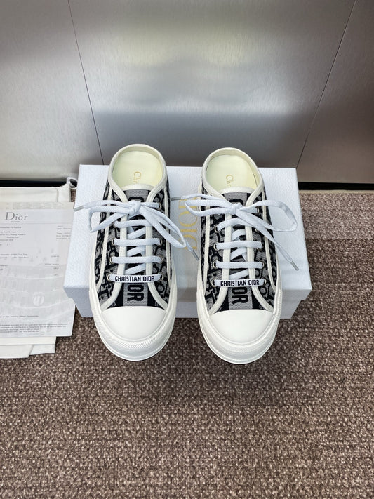 DIOR 25S КРОСІВКИ WALK'N' З ЧОРНО-БІЛОЇ БАВОВНИ З ВИШИВКОЮ OBLIQUE - 35