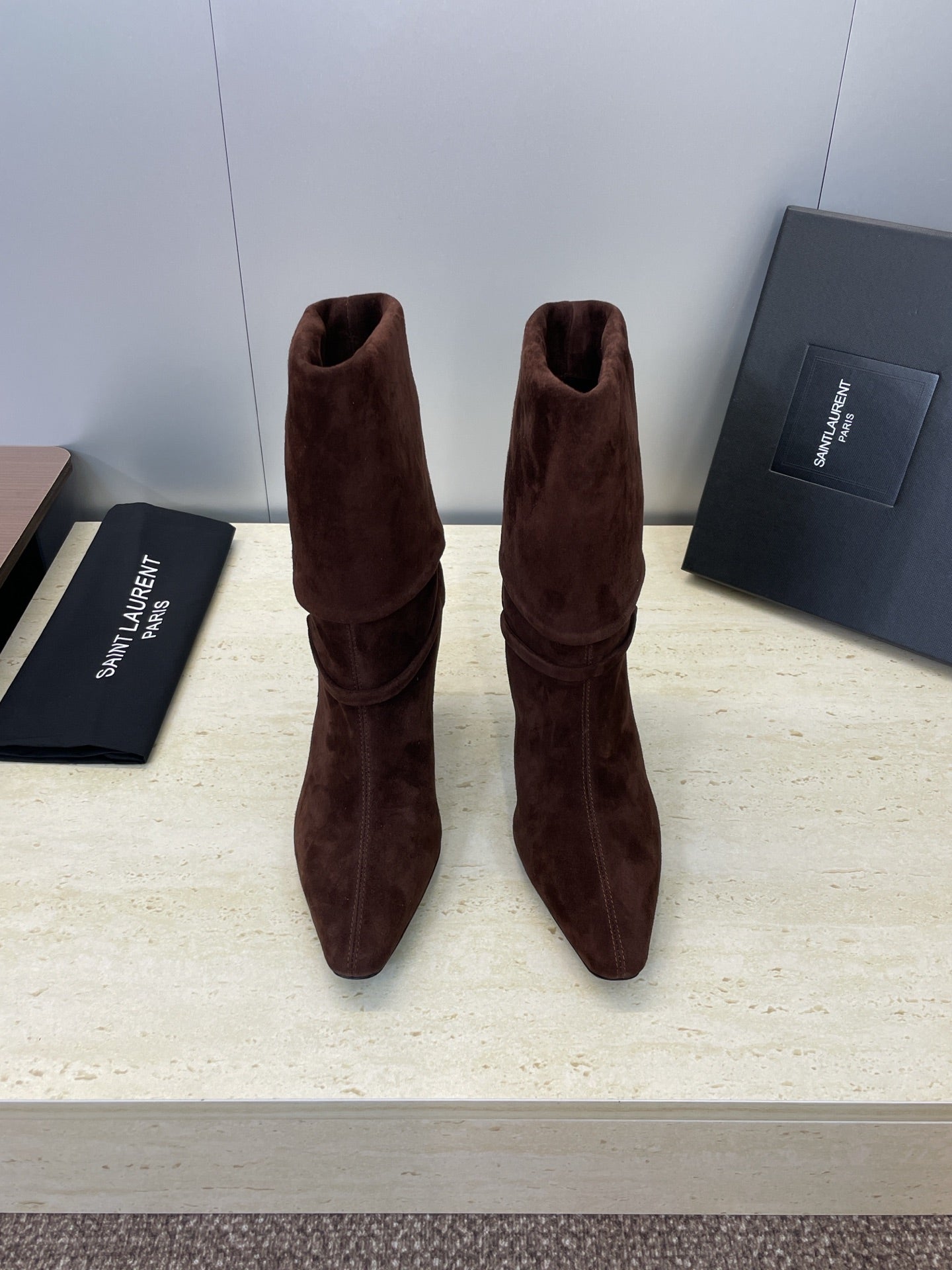YSL 25S NIKI POINTED-HEEL ANKLE BOOTS 95 MM IN DARK BROWN SUEDE WITH GOLD HARDWARE - 35