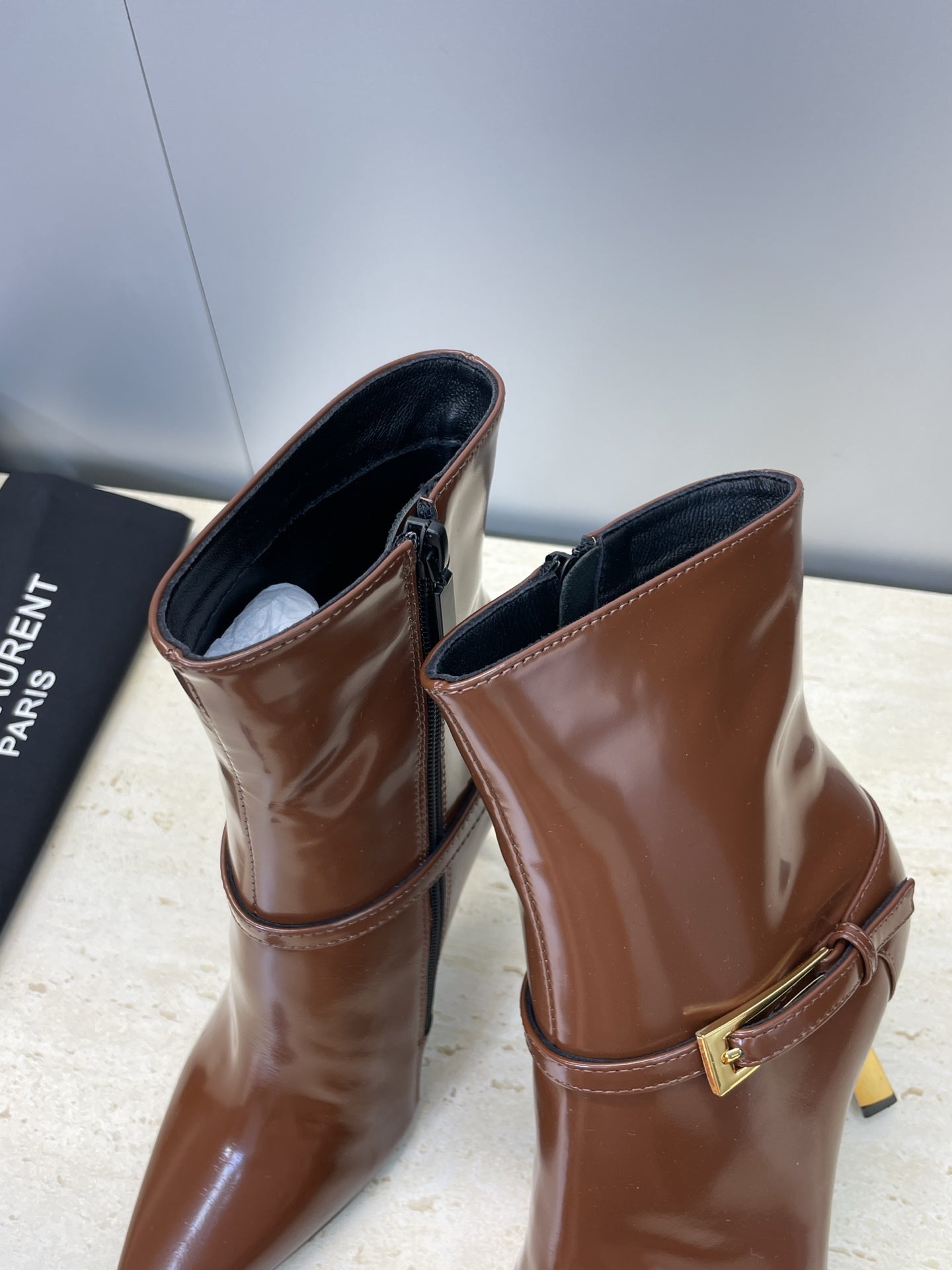 YSL 25S POINTED-TOE HIGH-HEEL ANKLE BOOTS 95 MM IN BROWN LAMBSKIN WITH GOLD HARDWARE - 35