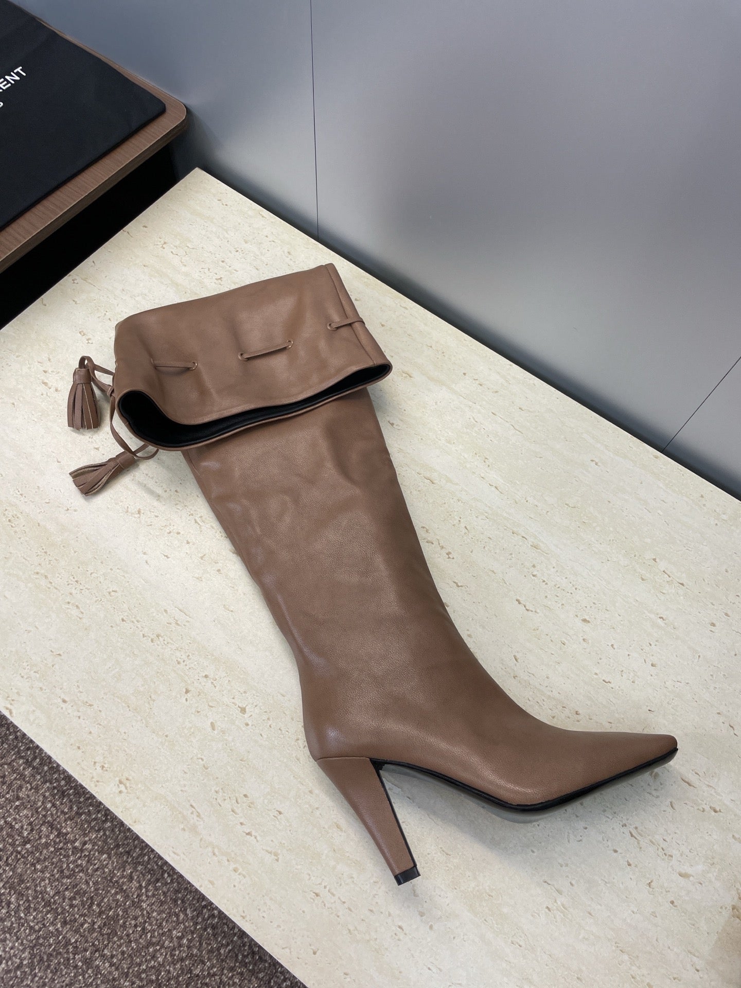 YSL 25S HIGH‑HEEL FRINGED MARTIN BOOTS 90 MM IN CHESTNUT BROWN LAMBSKIN - 35