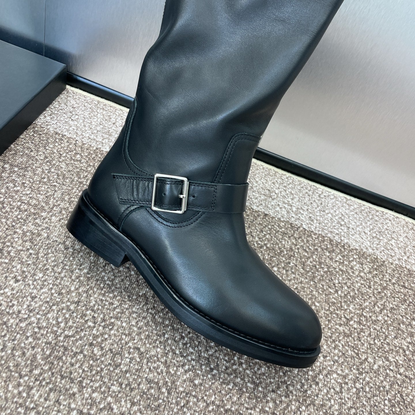YSL 25S KNEE-HIGH BOOTS 30 MM IN BLACK LAMBSKIN WITH SILVER HARDWARE - 35