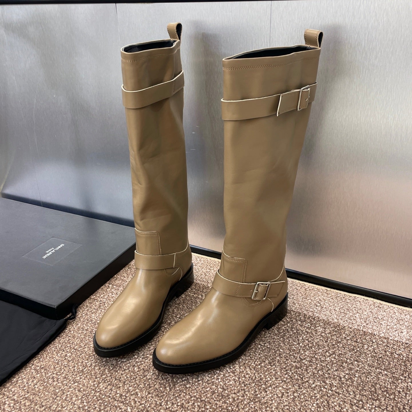 YSL 25S KNEE-HIGH BOOTS 30 MM IN BEIGE LAMBSKIN WITH SILVER HARDWARE - 35