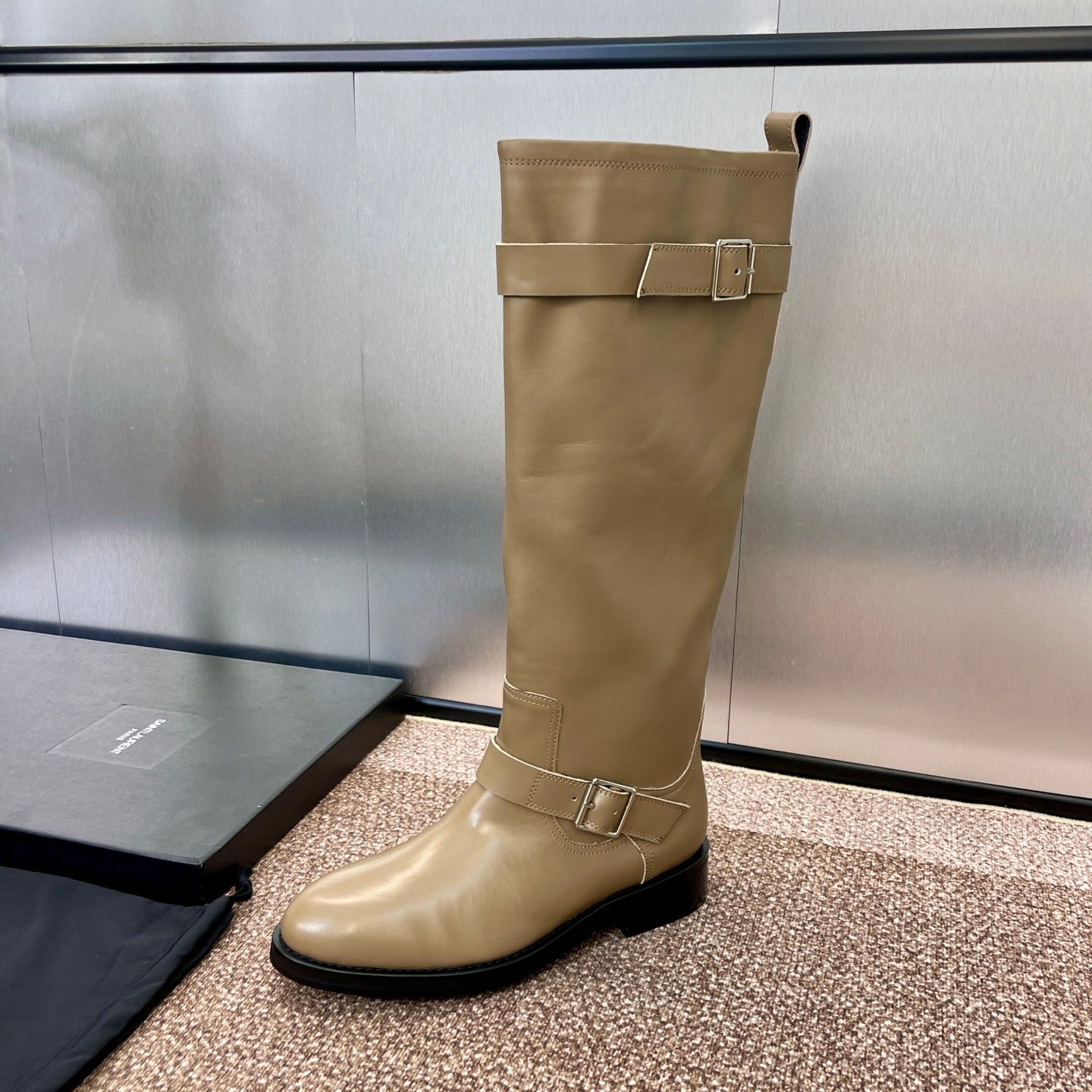 YSL 25S KNEE-HIGH BOOTS 30 MM IN BEIGE LAMBSKIN WITH SILVER HARDWARE - 35