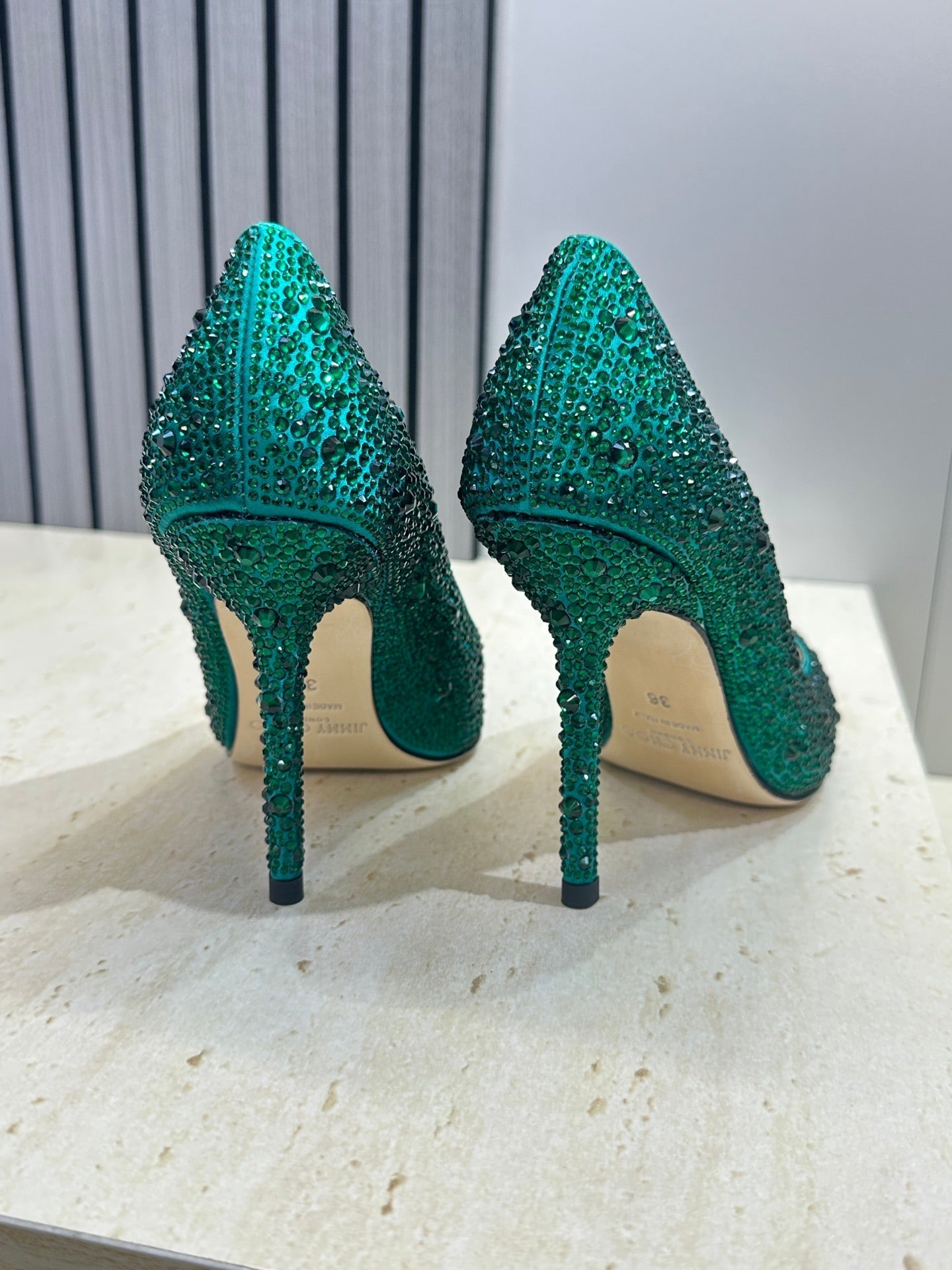 ВИСОКІ ПІДБОРИ JIMMY CHOO 26S, 95 ММ, ЗЕЛЕНІ, ПРИКРАШЕНІ КРИСТАЛАМИ