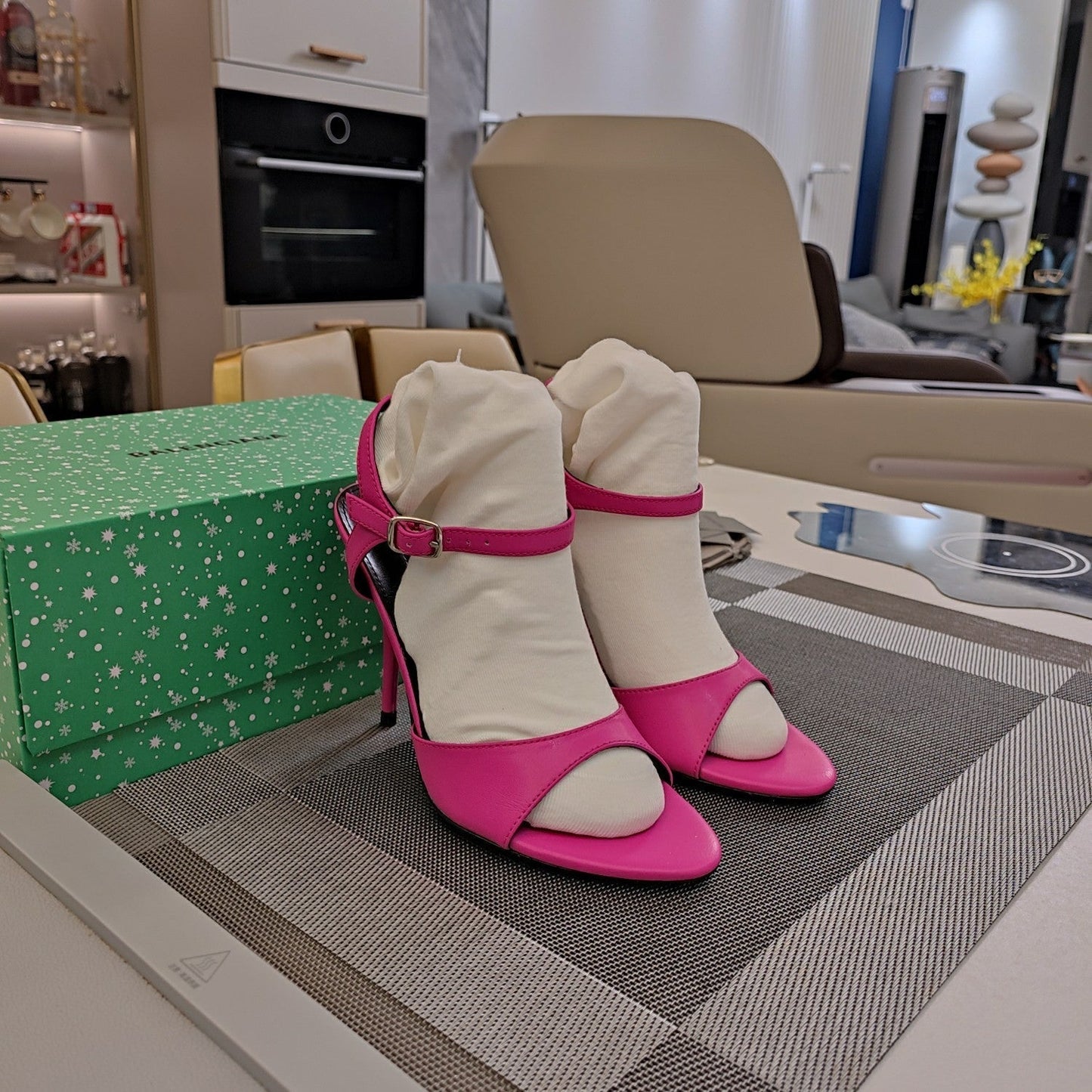 OPEN TOE STRAPPY HIGH HEEL IN PINK CALFSKIN - 34
