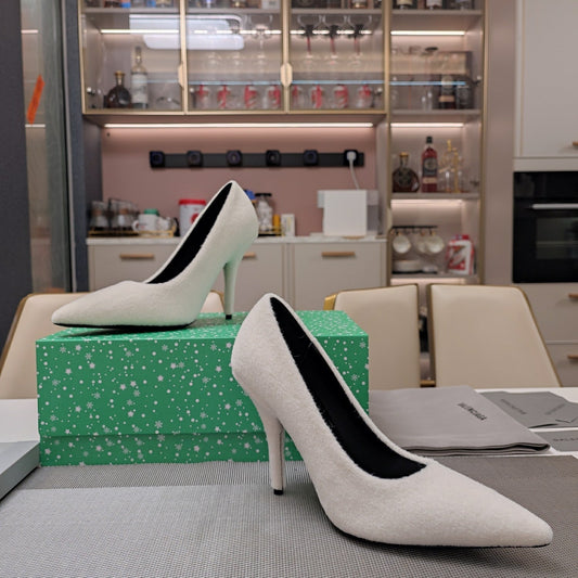 HIGH HEEL PUMPS 90MM IN WHITE WOOL - 34