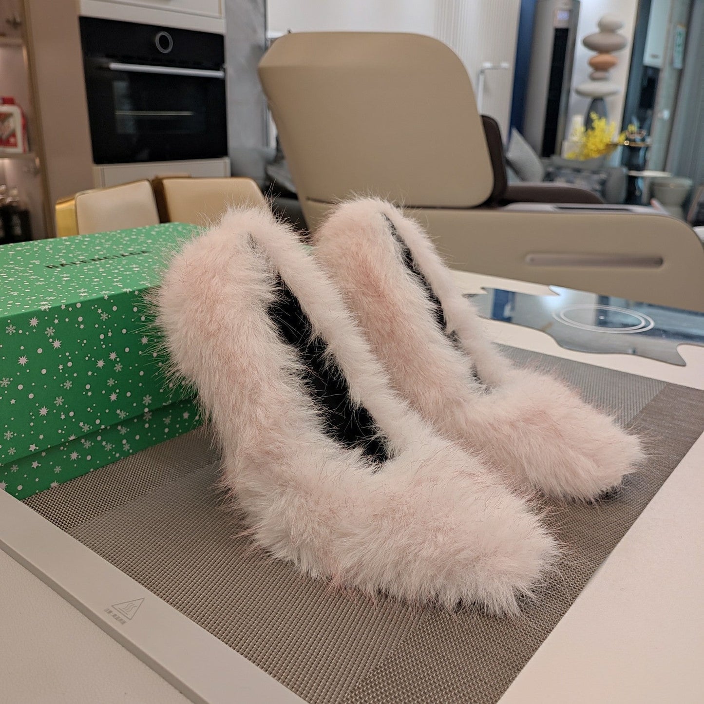 FURRY PUMPS 90MM IN HEAVEN PINK FOX FUR - 34