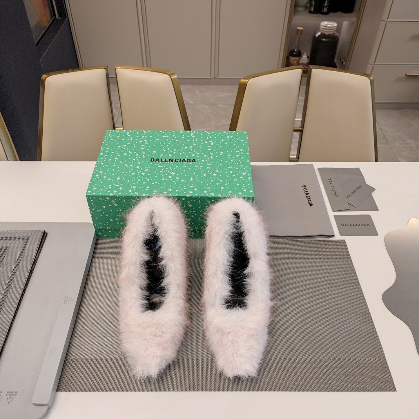 FURRY PUMPS 90MM IN HEAVEN PINK FOX FUR - 34