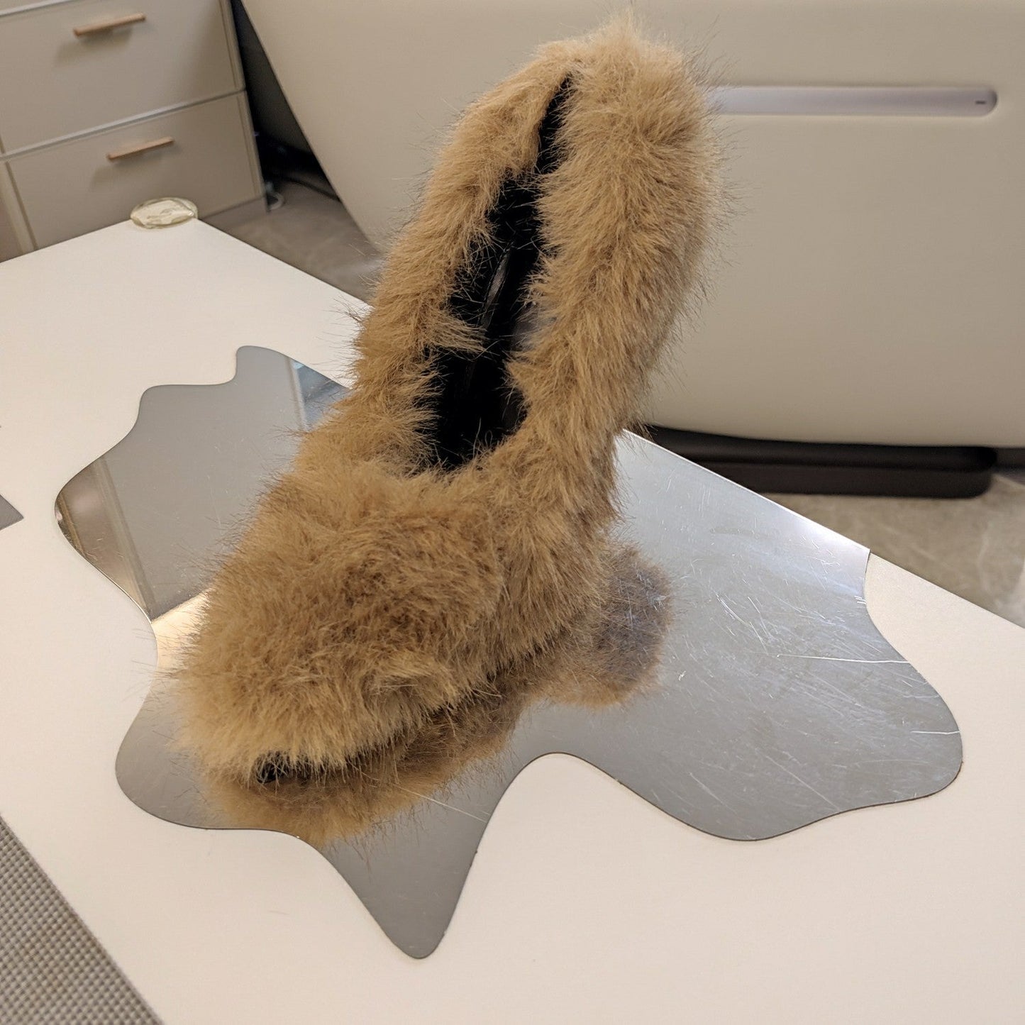 FURRY PUMPS 90MM IN BROWN FOX FUR - 34