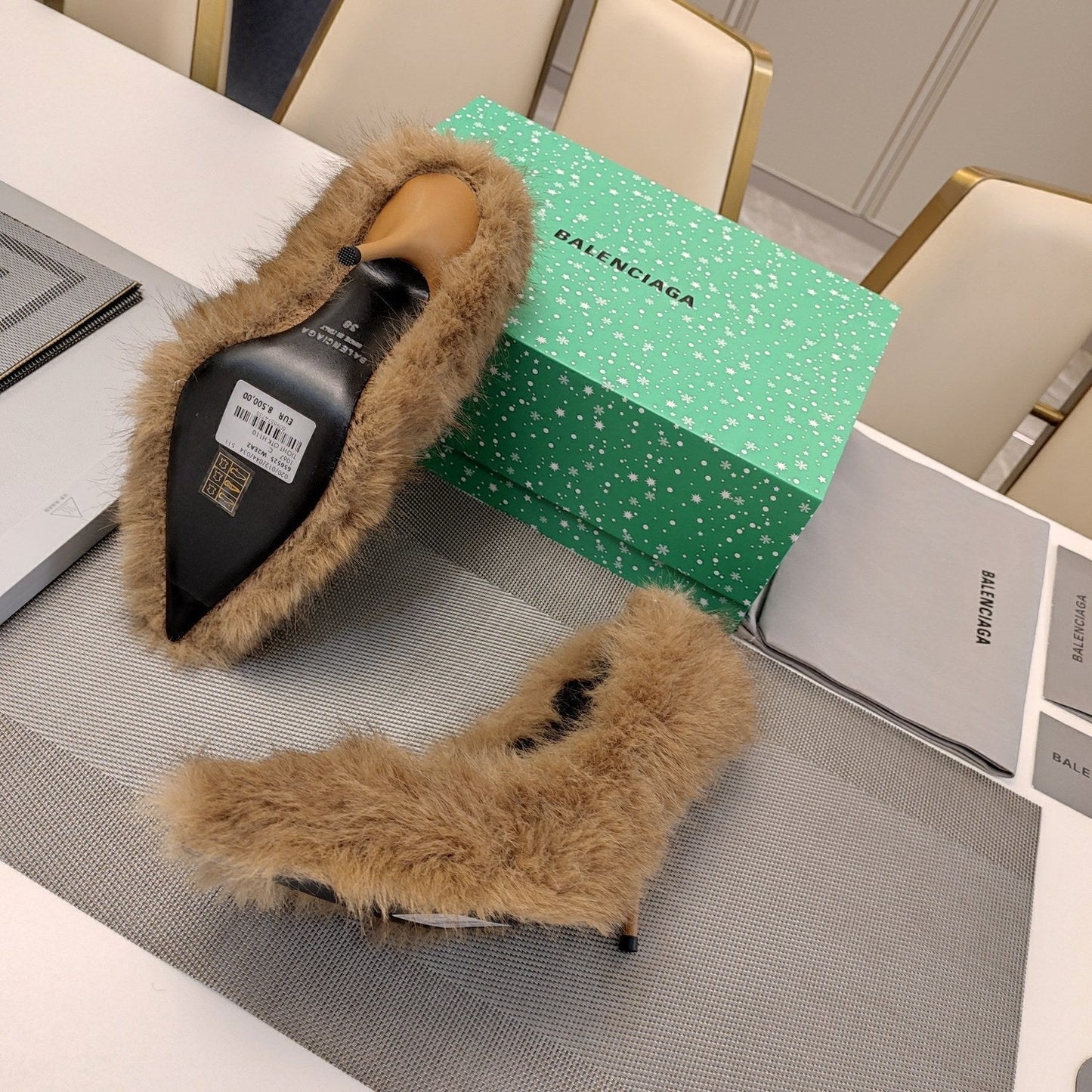 FURRY PUMPS 90MM IN BROWN FOX FUR - 34