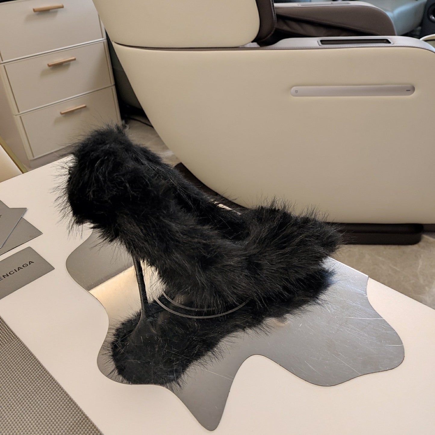 FURRY PUMPS 90MM IN BLACK FOX FUR - 34