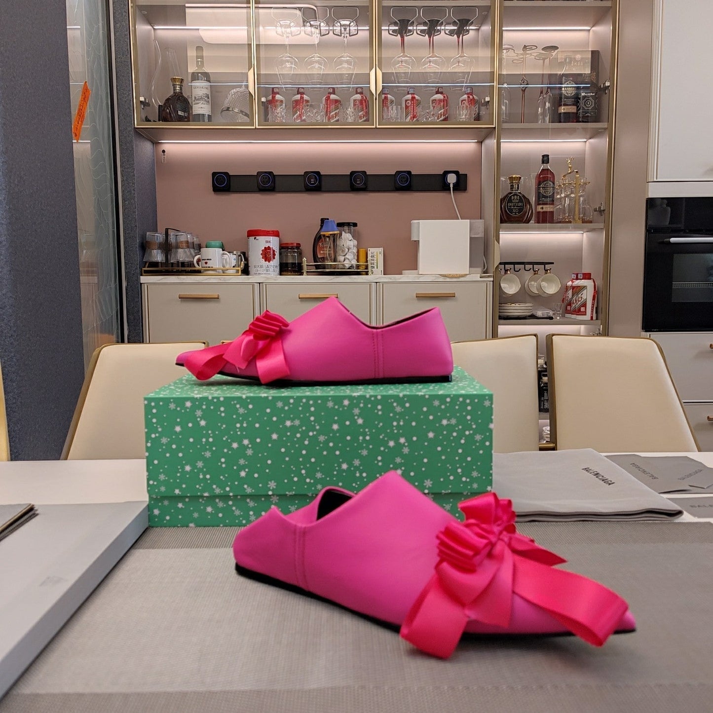 POINTED-TOE FLATS WITH BOW IN HOT PINK SOFT LAMBSKIN - 34