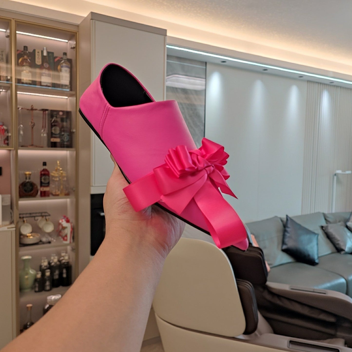 POINTED-TOE FLATS WITH BOW IN HOT PINK SOFT LAMBSKIN - 34