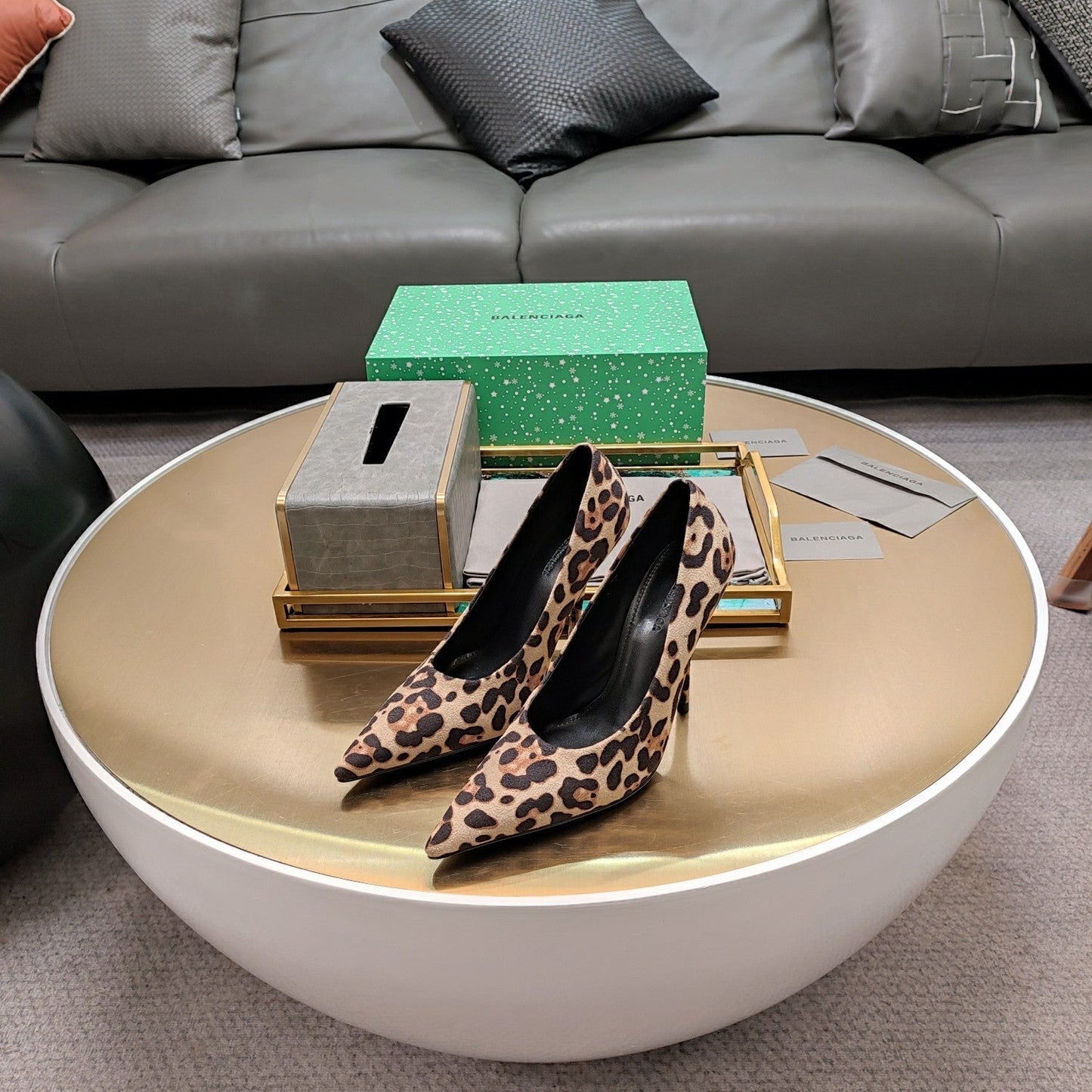 HIGH PUMPS IN BEIGE LEOPARD PRINT SUEDE - 34