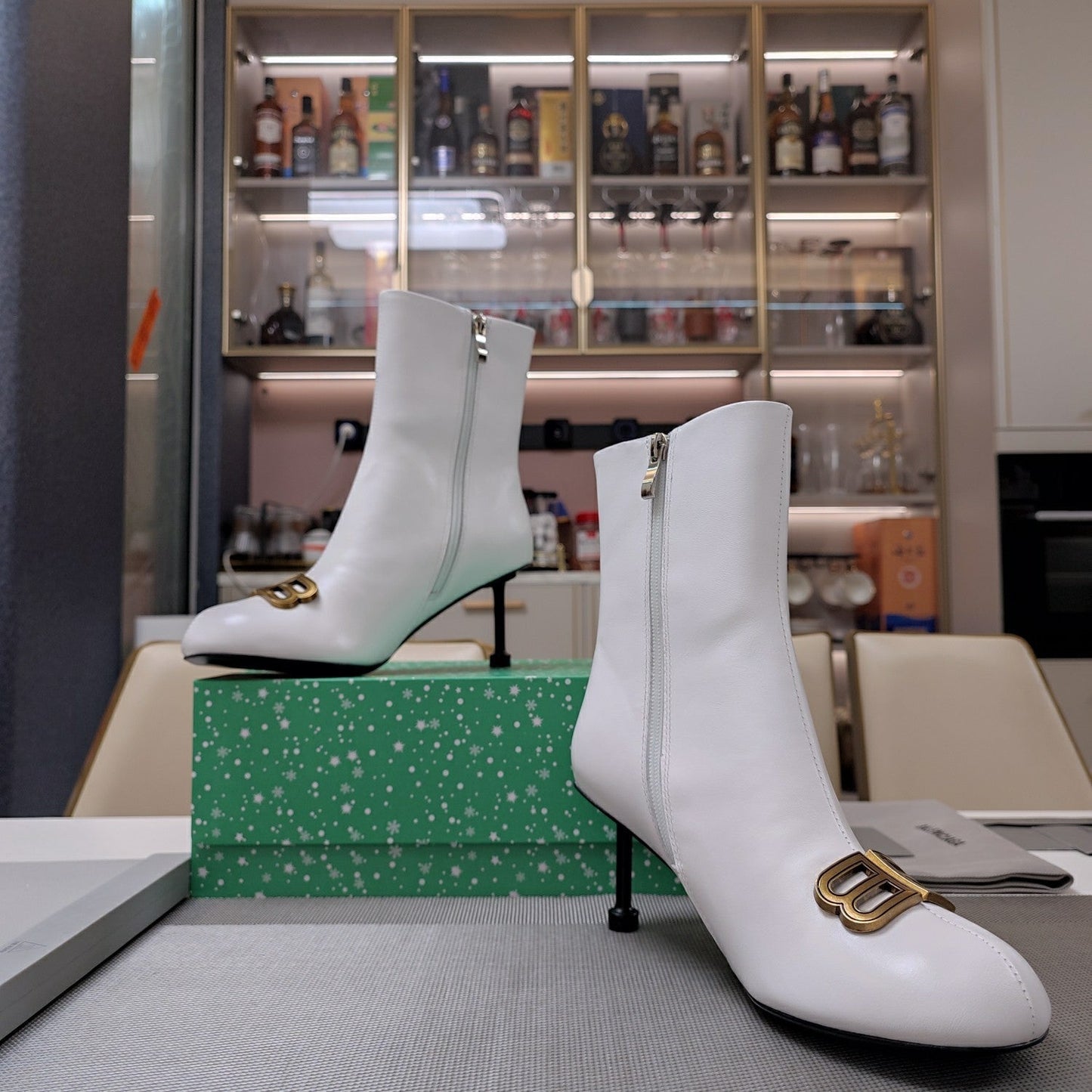ROUND-TOE HIGH HEEL BOOTS IN WHITE SMOOTH LAMBSKIN - 34
