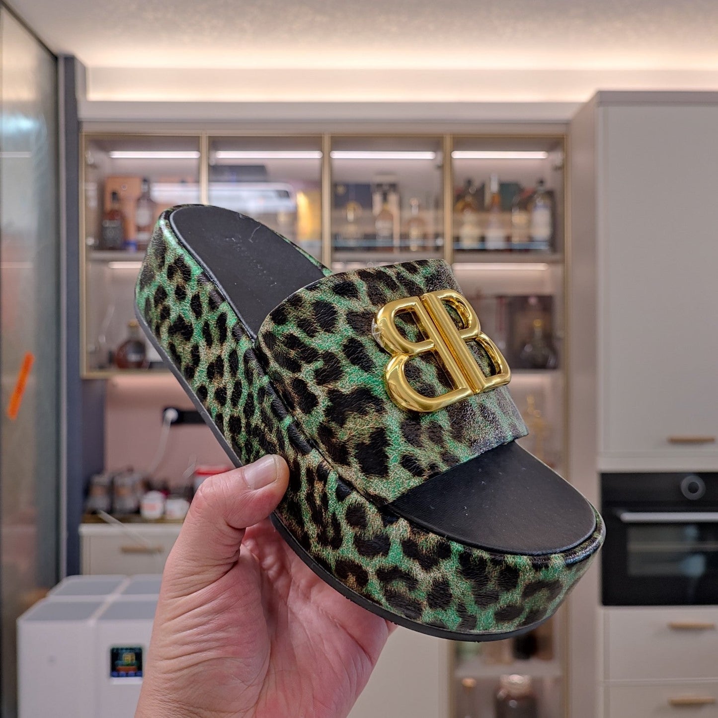 RISE SANDAL THICK-SOLED IN LIGHT GREEN LEOPARD PRINT CALFSKIN - 34