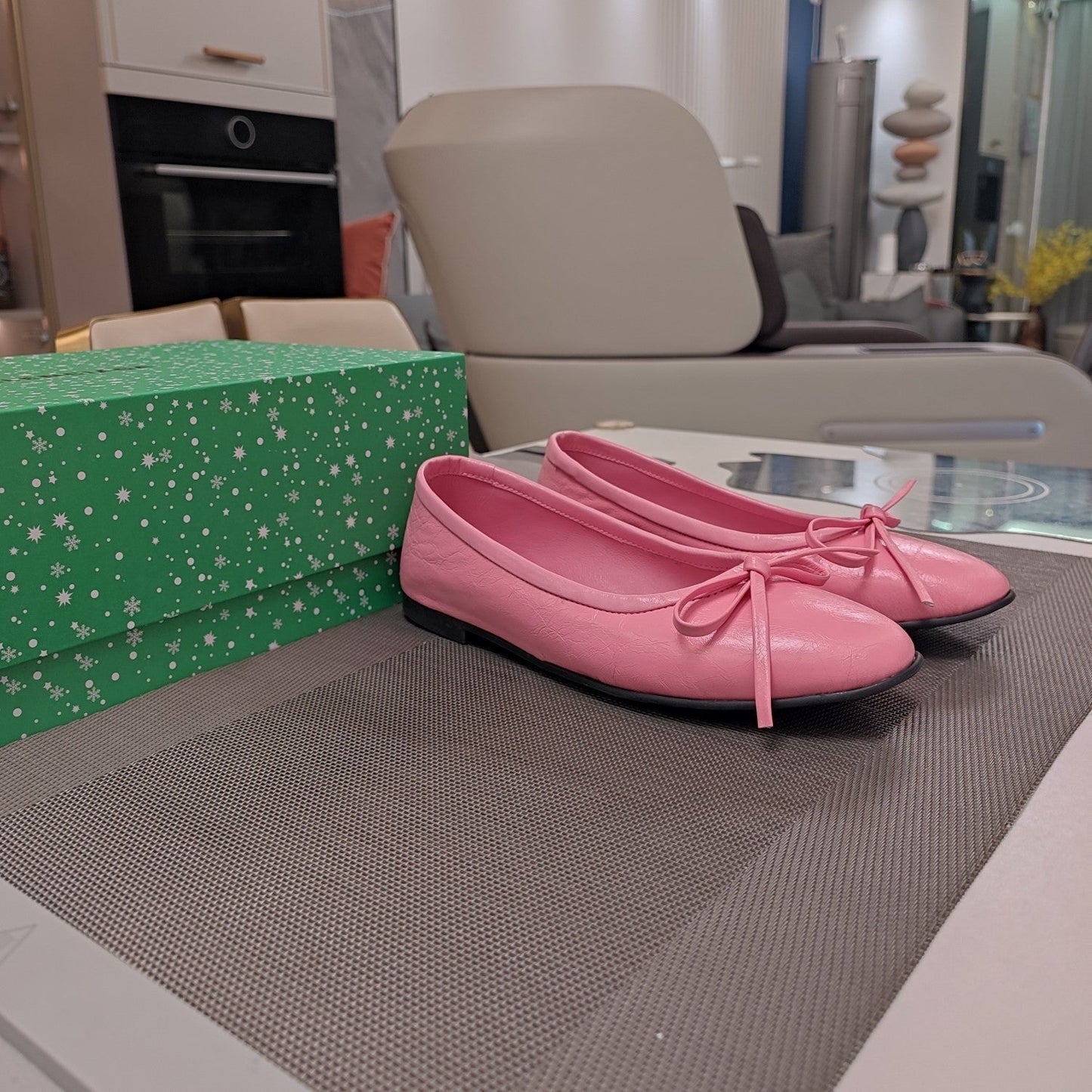 RHINESTONE BALLET FLATS WITH BOW IN SEA PINK WAX-OIL SHEEPSKIN - 34