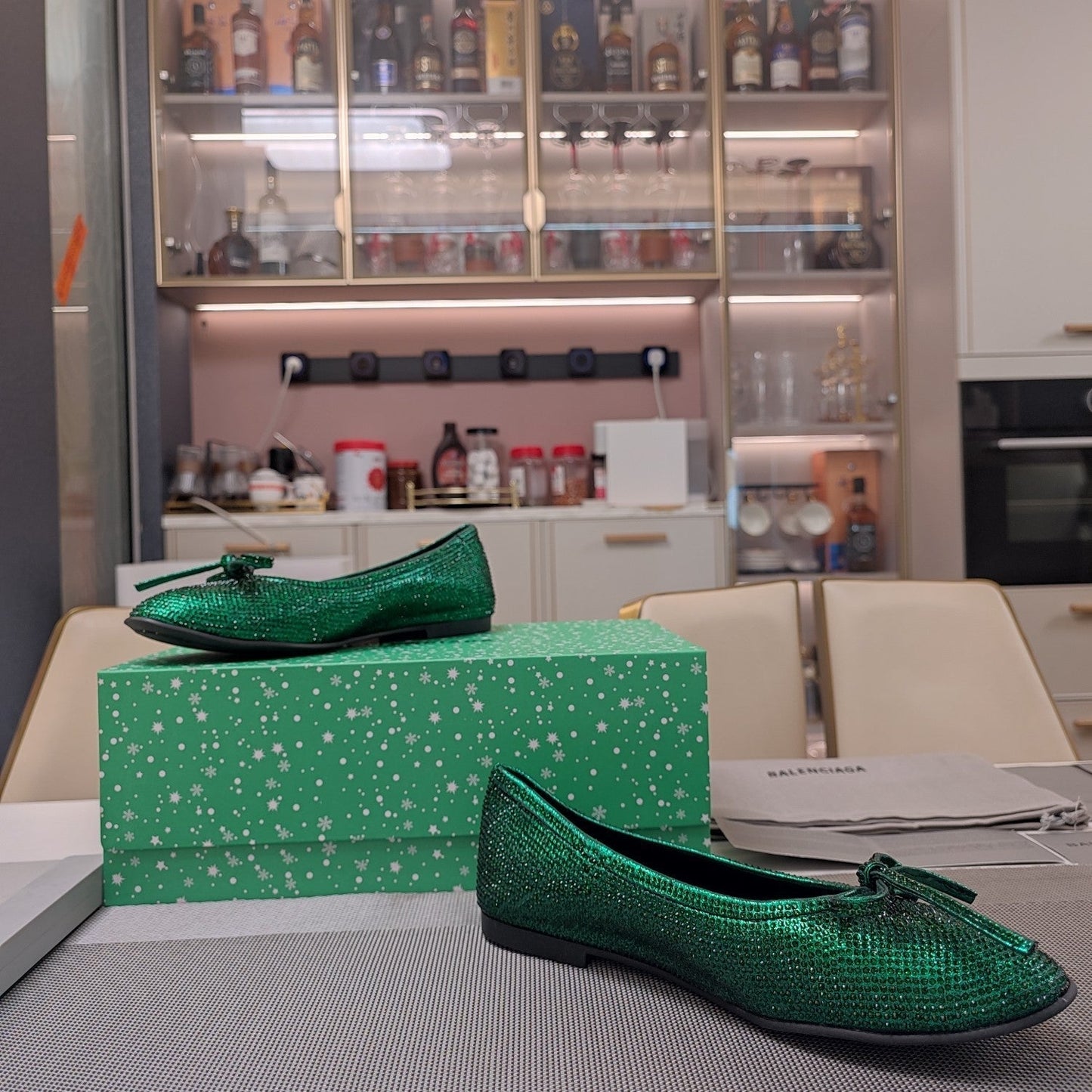 RHINESTONE BALLET FLATS WITH BOW IN FUN GREEN SHEEPSKIN - 34