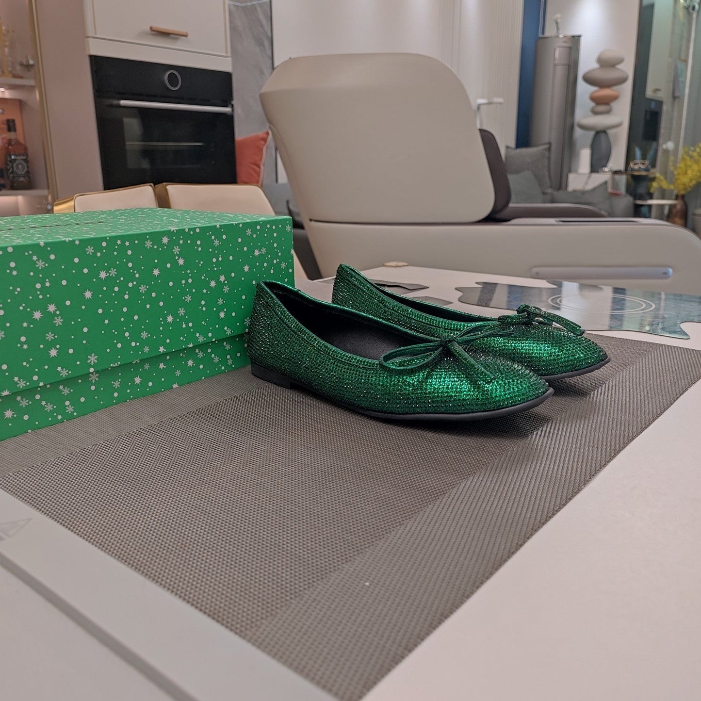 RHINESTONE BALLET FLATS WITH BOW IN FUN GREEN SHEEPSKIN - 34