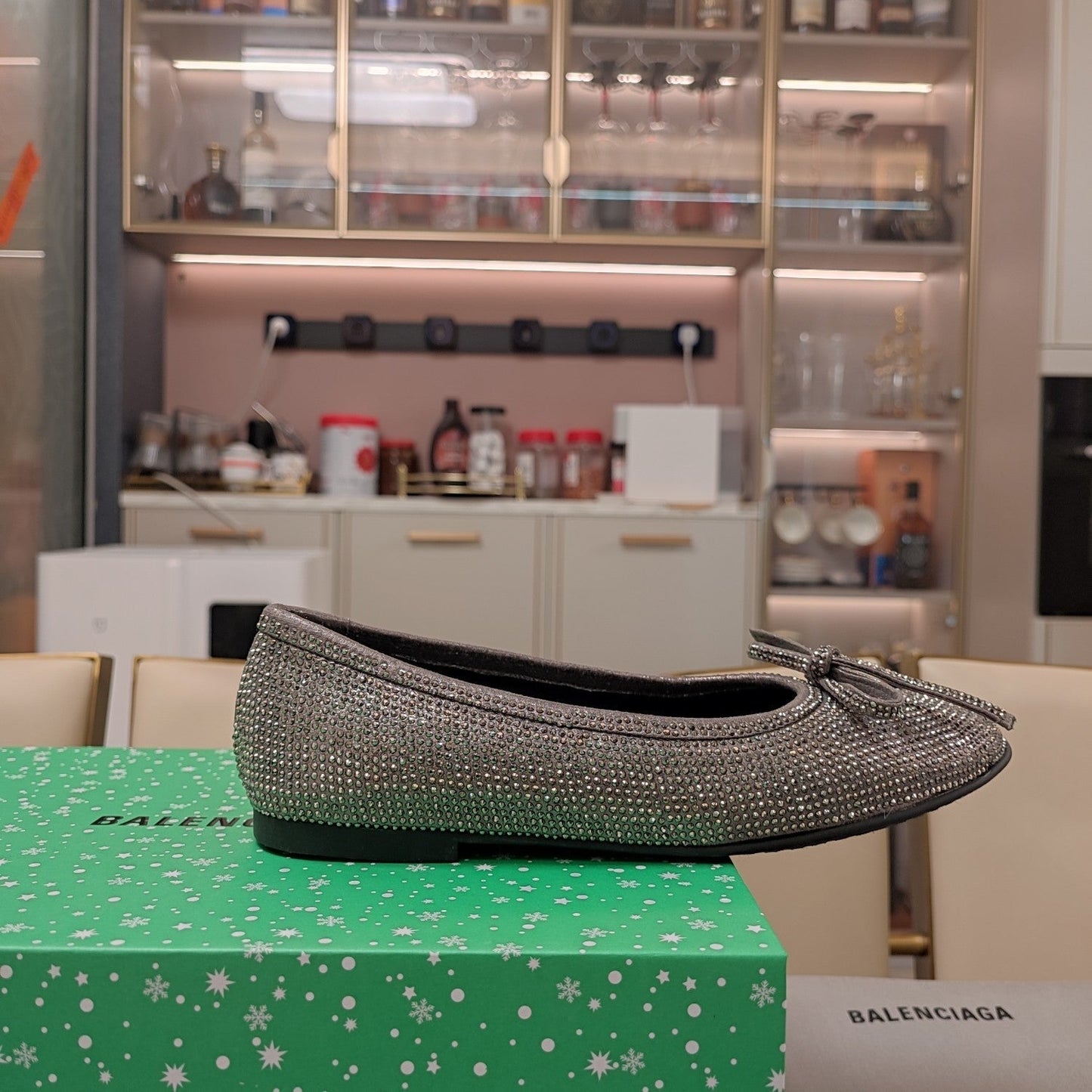 RHINESTONE BALLET FLATS WITH BOW IN GRAY SHEEPSKIN - 34