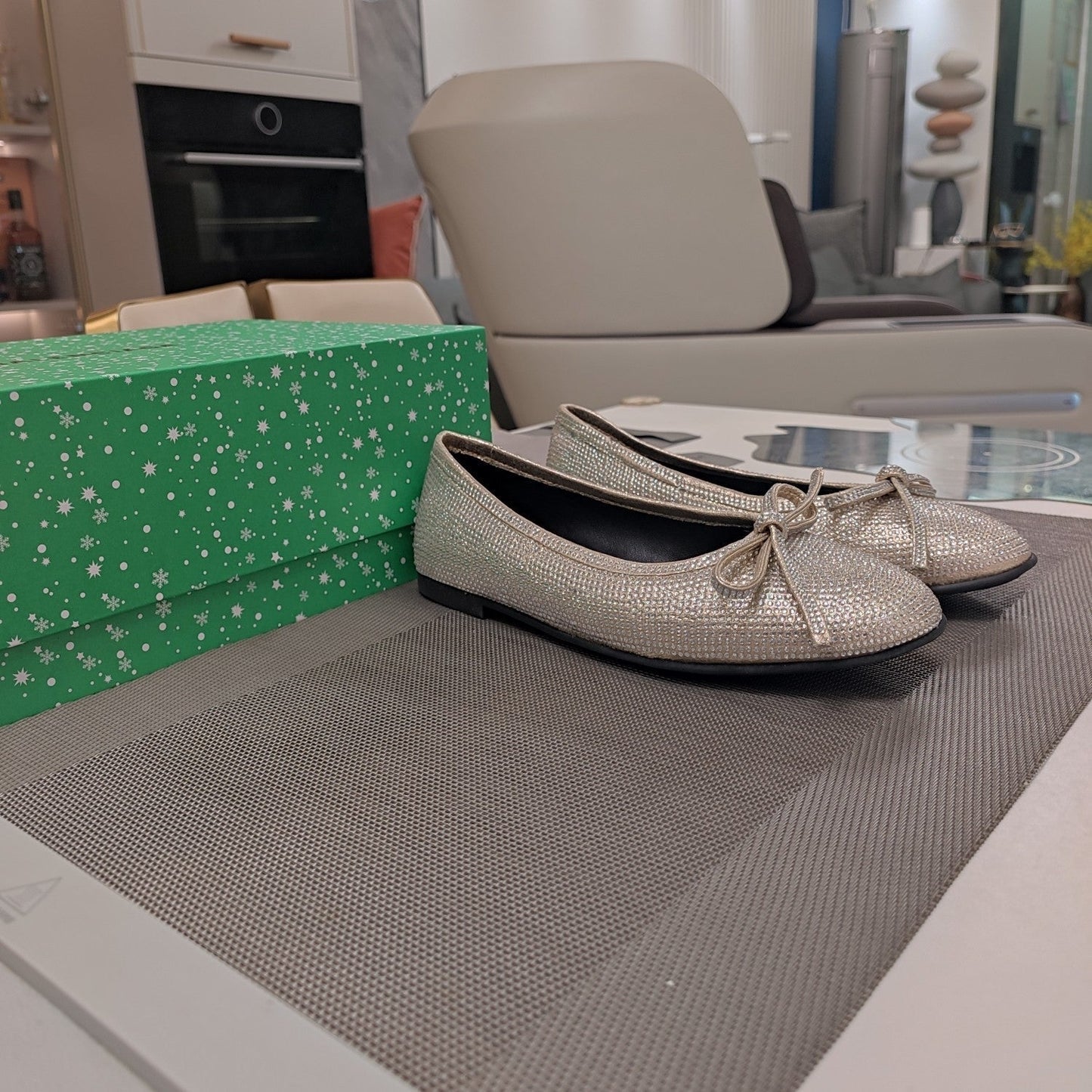 RHINESTONE BALLET FLATS WITH BOW IN BEIGE SHEEPSKIN - 34