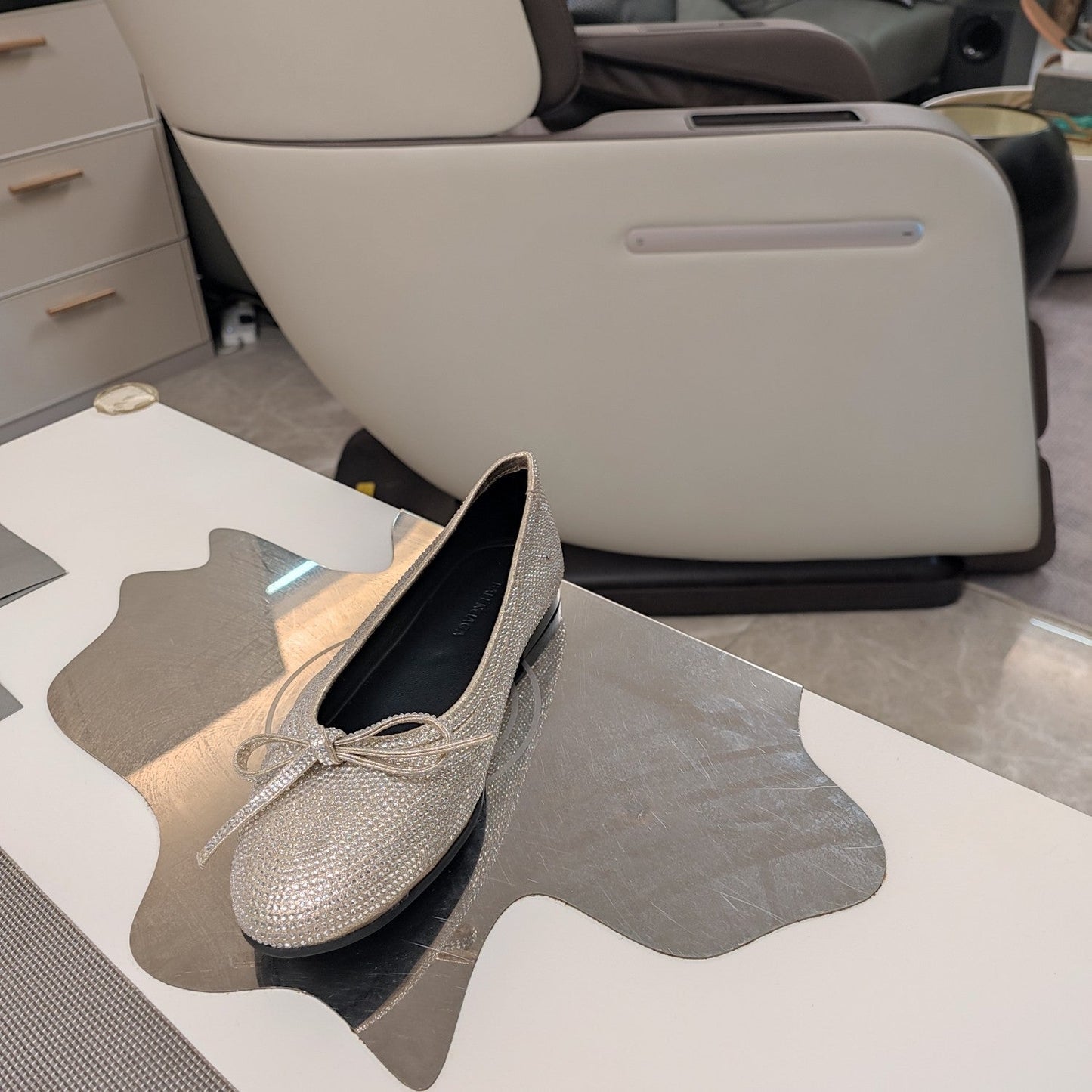 RHINESTONE BALLET FLATS WITH BOW IN BEIGE SHEEPSKIN - 34