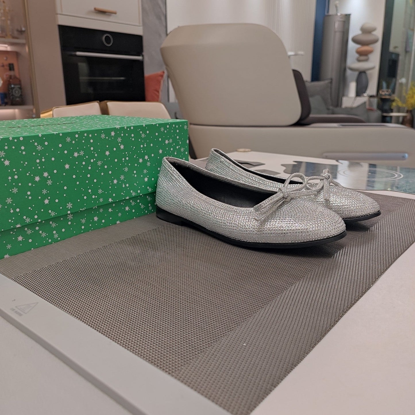 RHINESTONE BALLET FLATS WITH BOW IN METALLIC SILVER SHEEPSKIN - 34