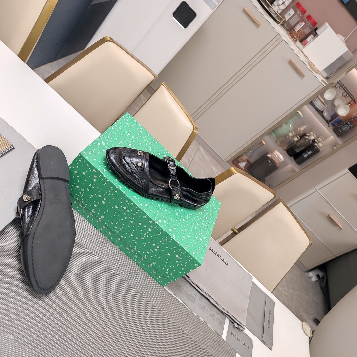 STUDDED MARY JANE FLATS IN BLACK SHINY LAMBSKIN - 34