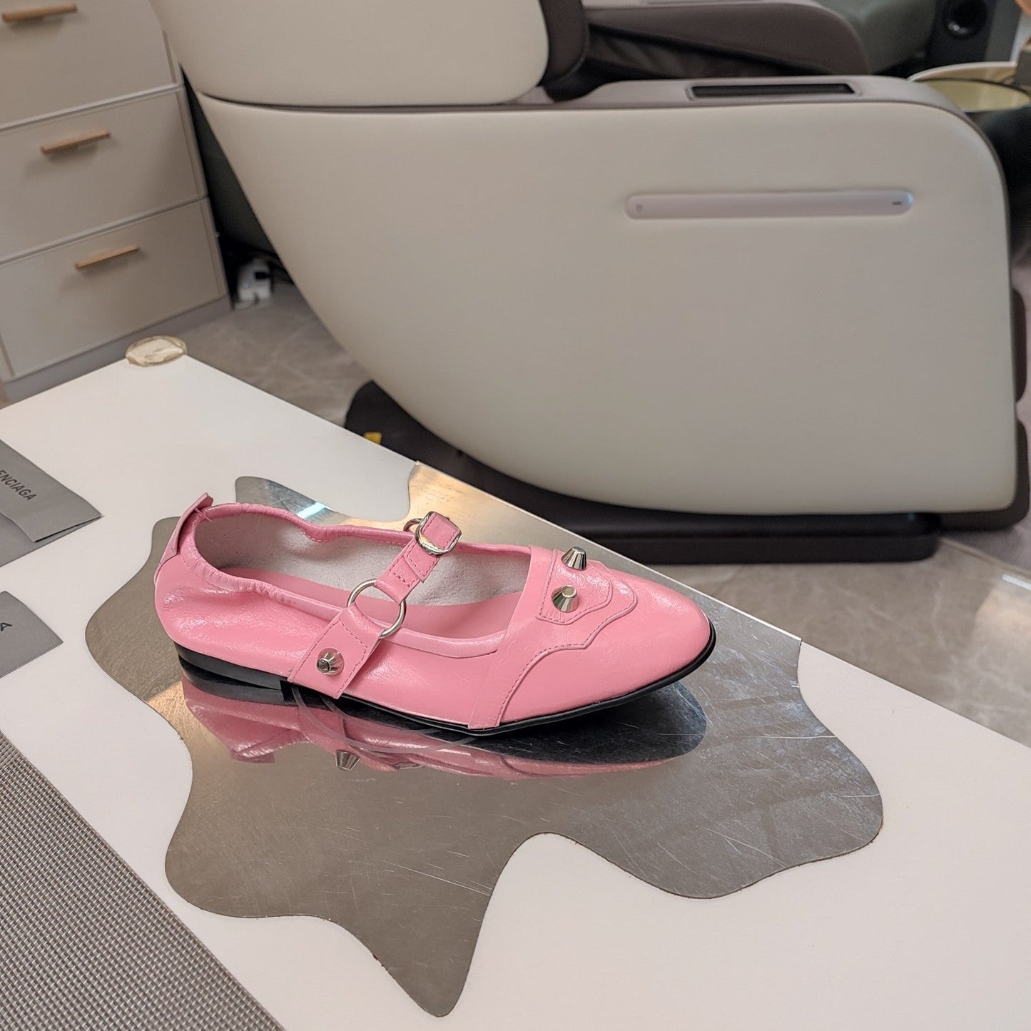 STUDDED MARY JANE FLATS IN SEA PINK SHINY LAMBSKIN - 34